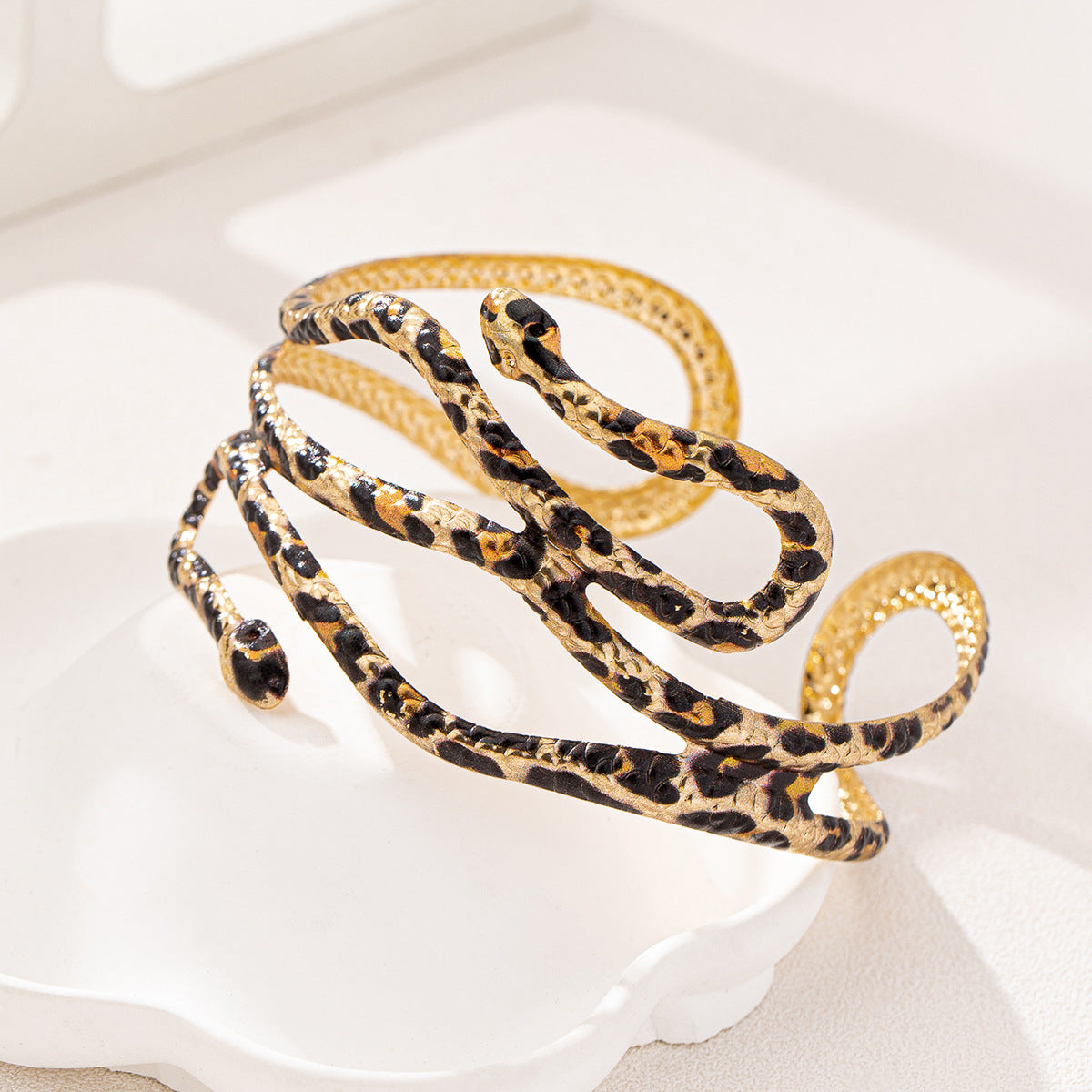 Wholesale Metal Leopard Irregular Snake Arm Ring ultiple Occasions