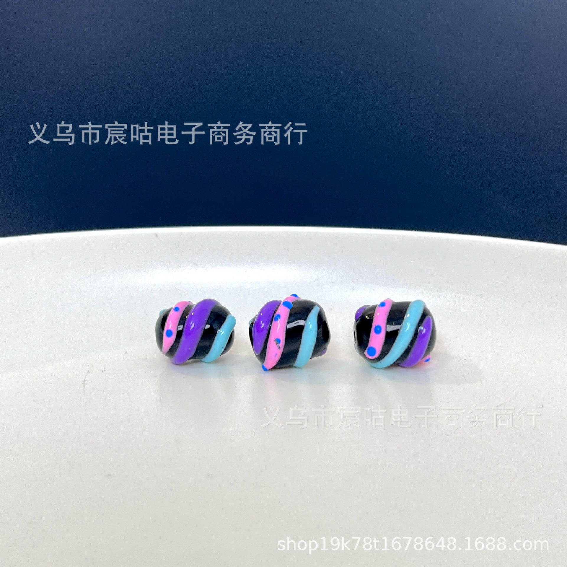 Wholesale 10pcs Black barrel glassy rainbow striped beads