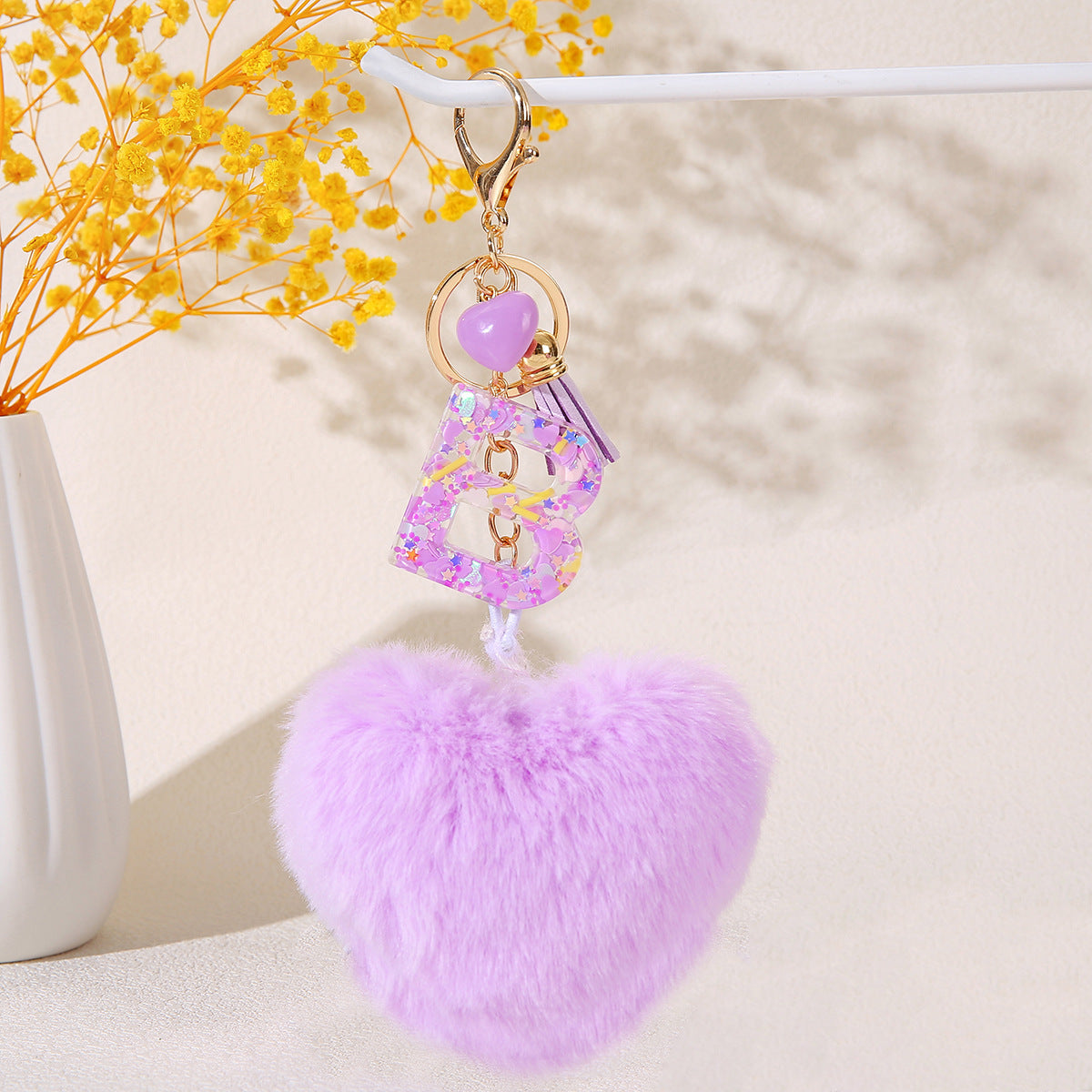 Wholesale in stock Love Shape Hair Ball Letter Keychain Wholesale Glue Sequins 26 Letter Key Ring Girl Backpack Decoration