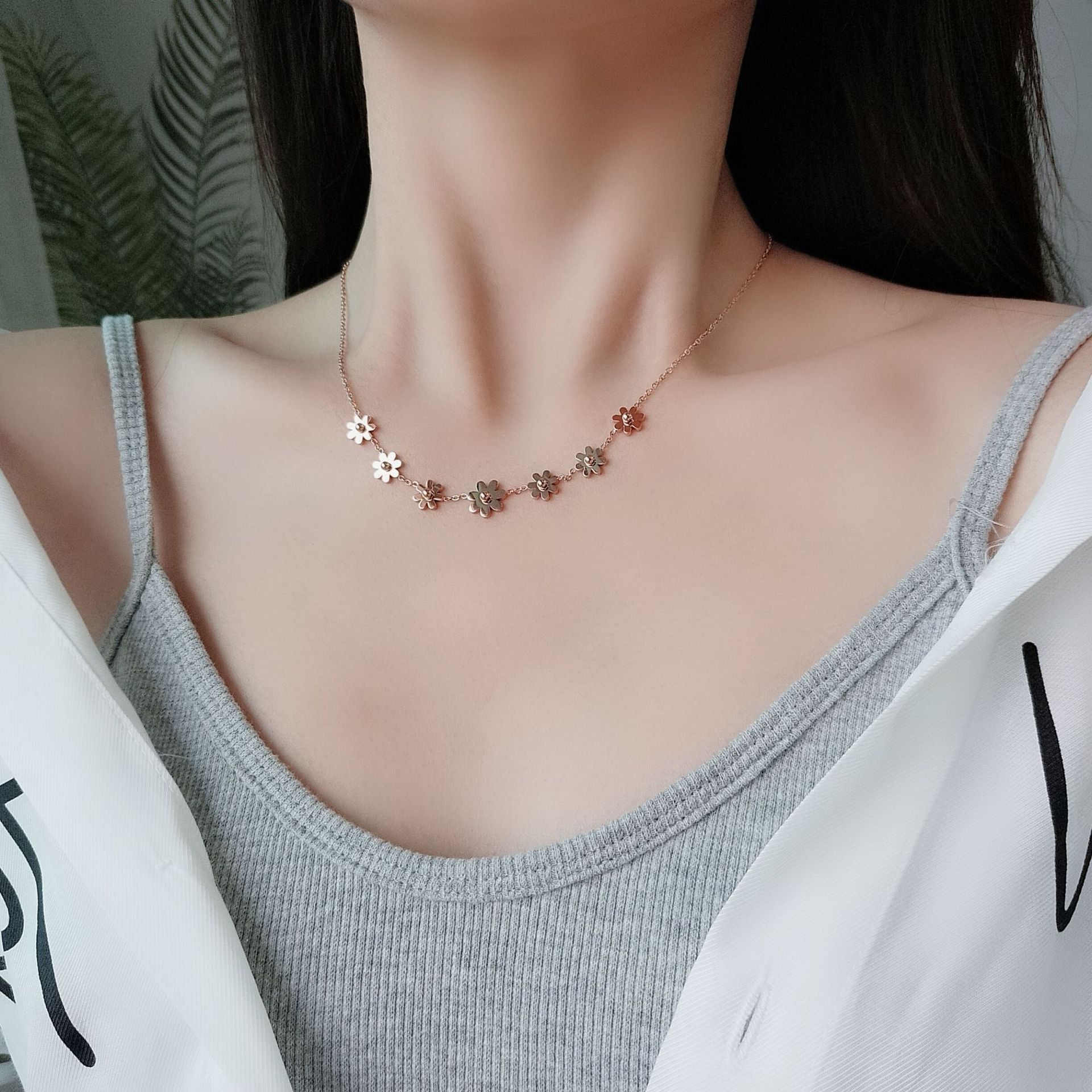 Pulseras de acero de titanio de Daisy Daisy