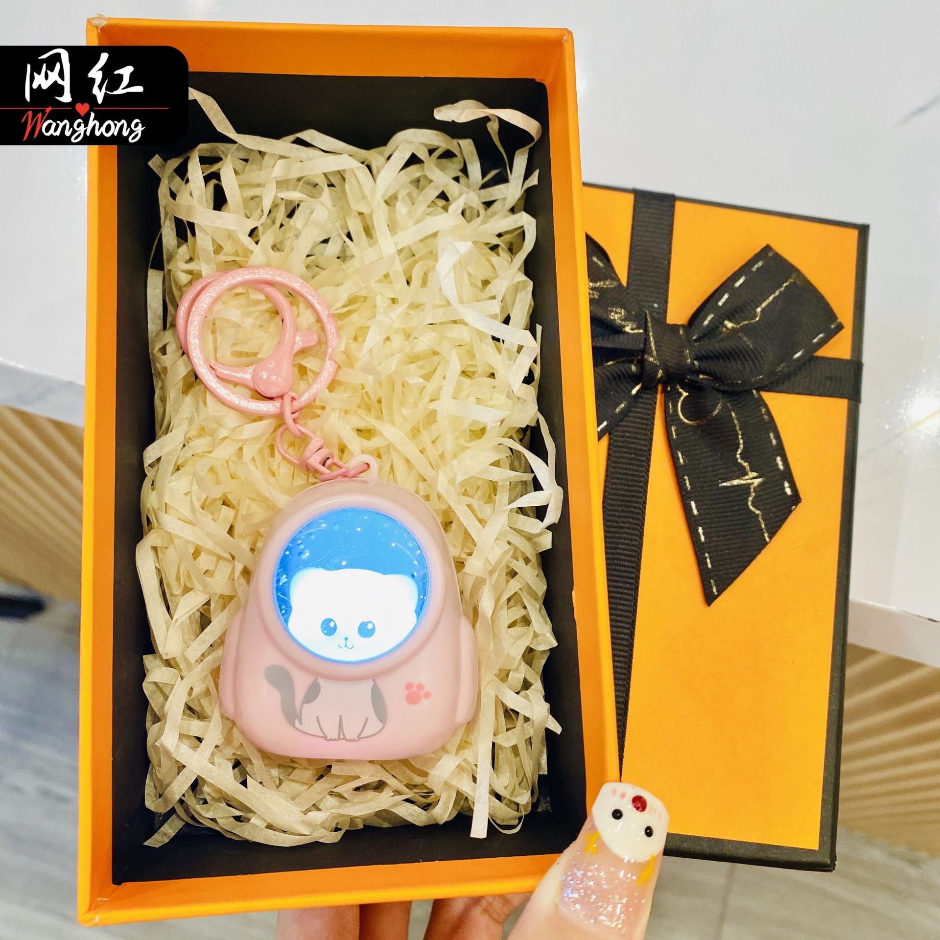 Wholesale Astronaut Teddy Bear Plastic Keychains for Illuminated Backpacks