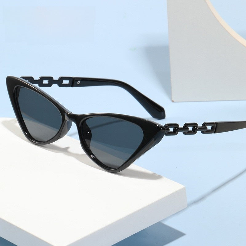 Wholesale Trendy metal chain triangle sunglasses