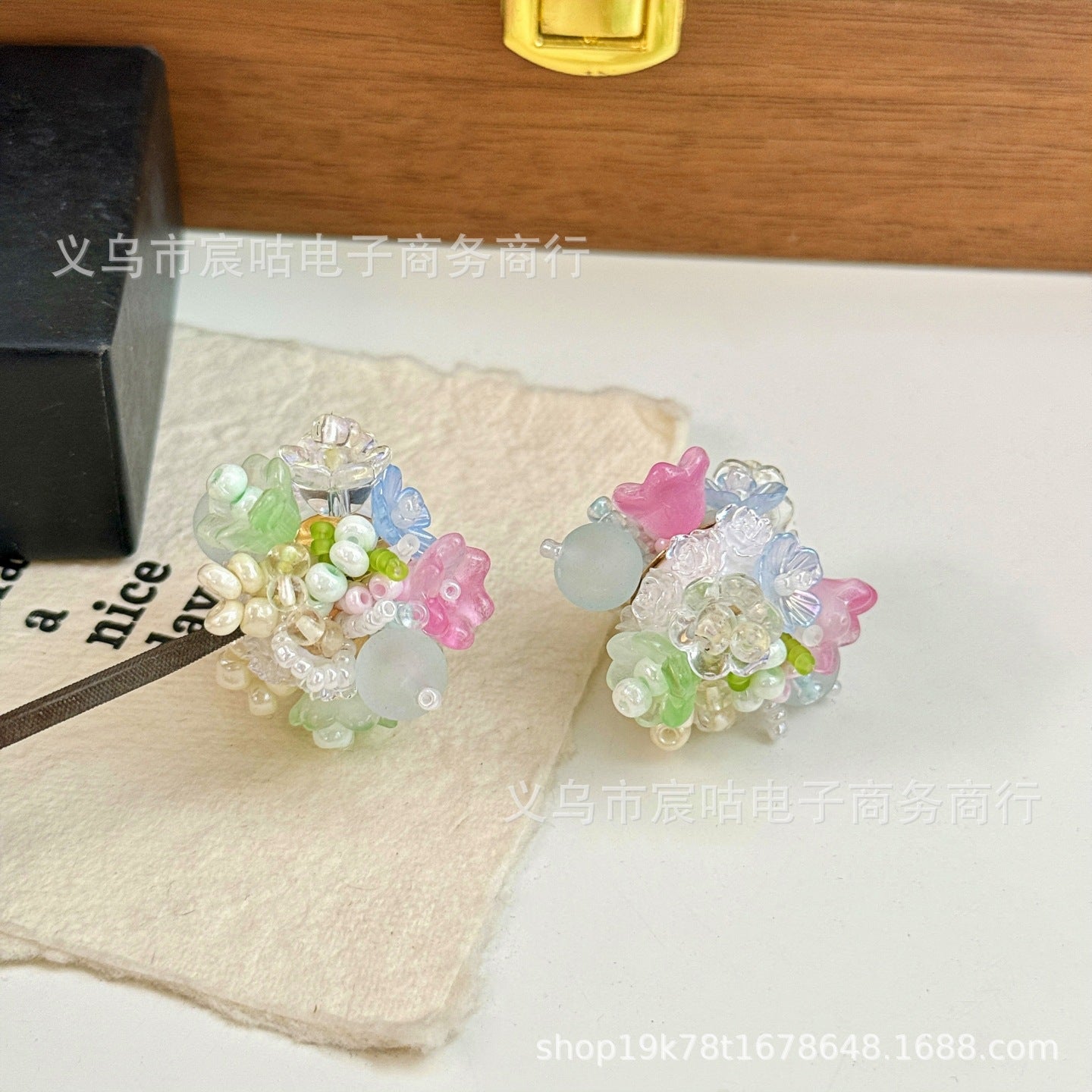 Wholesale 2pcs Pink and Green Fresh Flower Cluster Clay Through-Hole Beads DIY