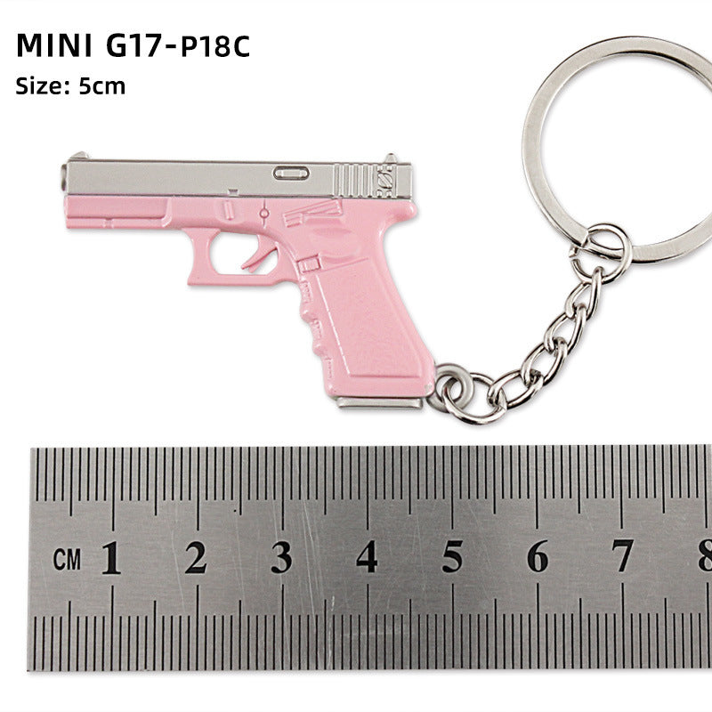 Wholesale Mini Metal Gun Model Keychain P90 S686 Dp-28 Alloy Pendant Small Decorative Toy Office Culture Metal Crafts