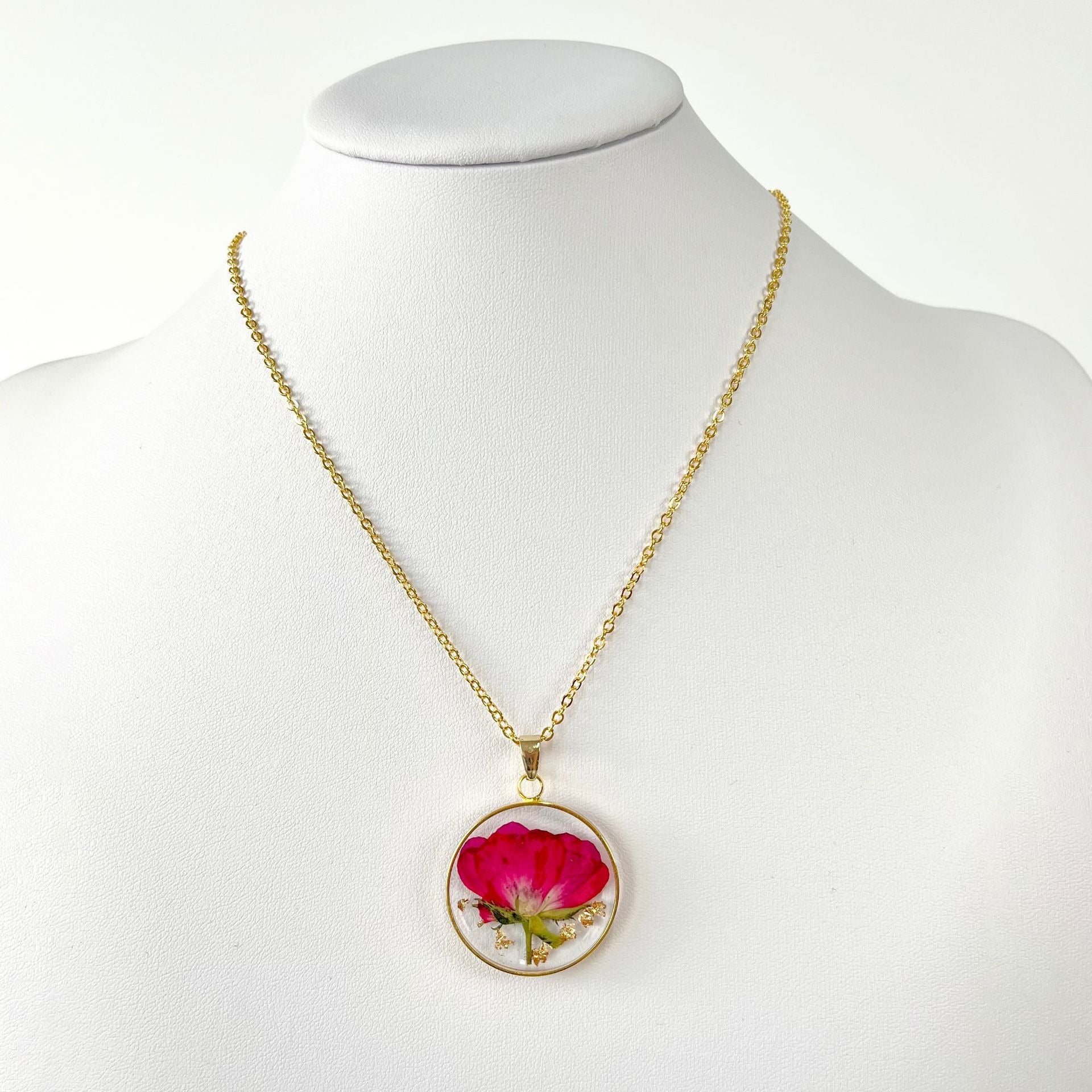 Wholesale 6pcs/pack Valentine's Day Gift Resin Dried Flower Necklace Creative Real Flower Fashion Pendant Pendant Jewelry Birthday Month Flower