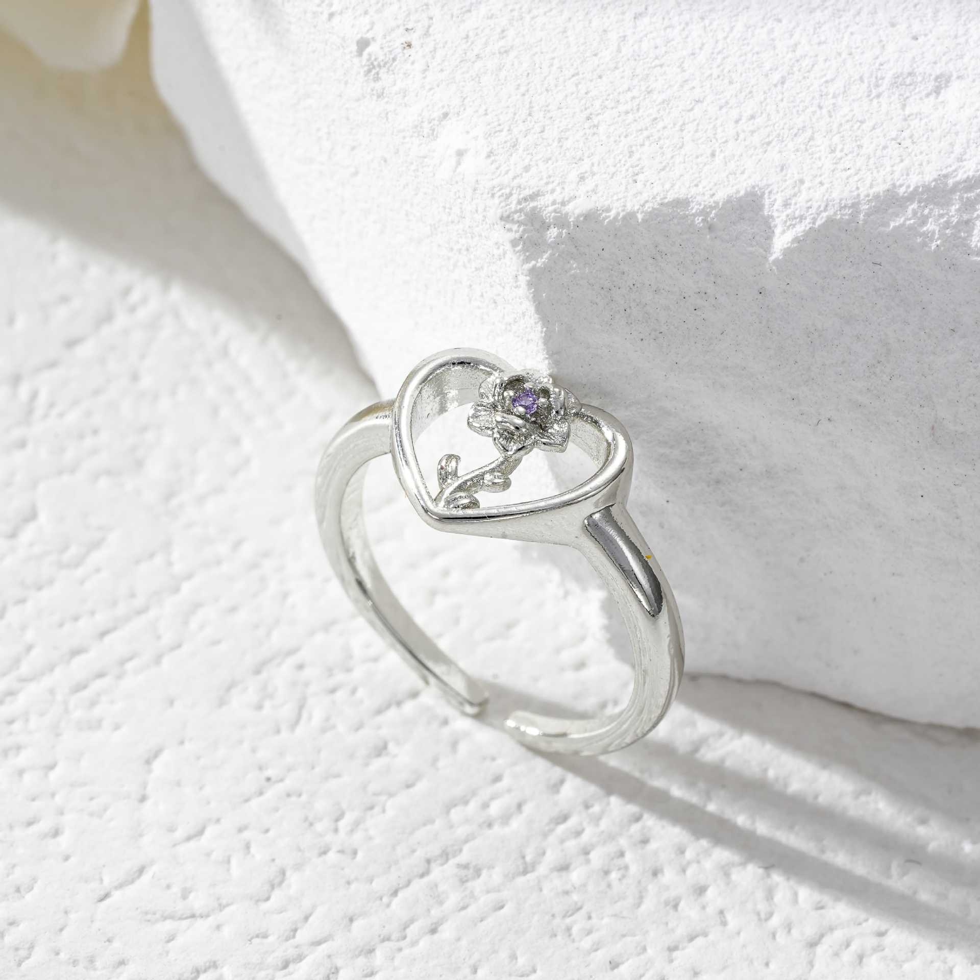 Wholesale Zircon Heart Flower Hand Jewelry Open 12-Month Flower Ring