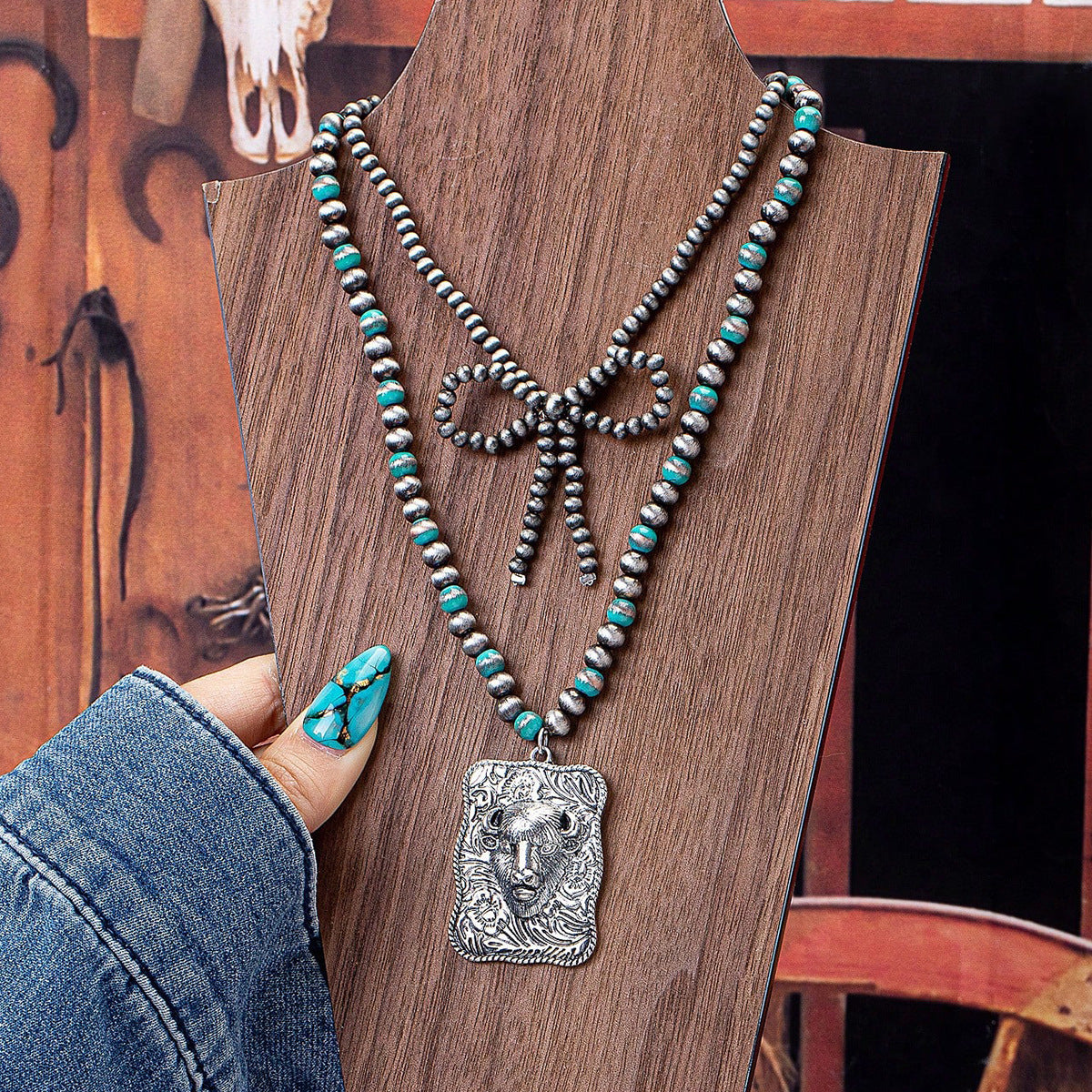 Wholesale Western style necklace
