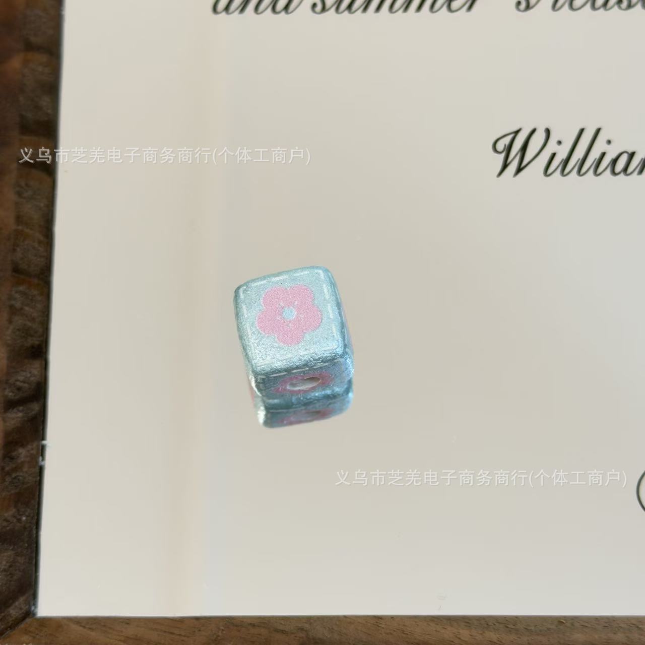 Wholesale 10pcs pearl wrinkled skin flower block acrylic beads