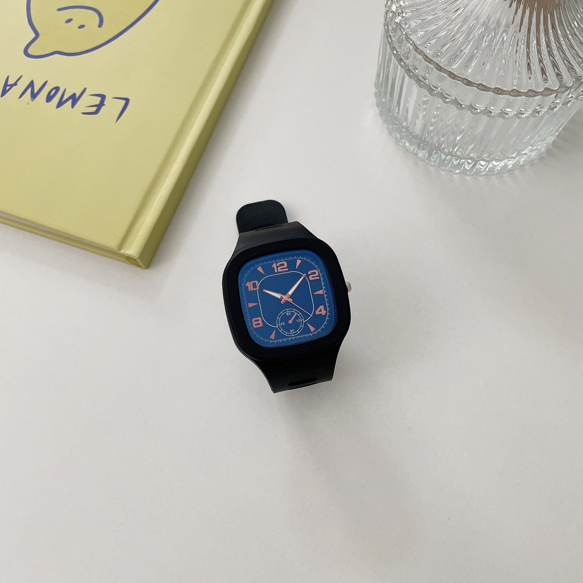 Wholesale Square Quartz Watch Simple Plastic Electric Watch