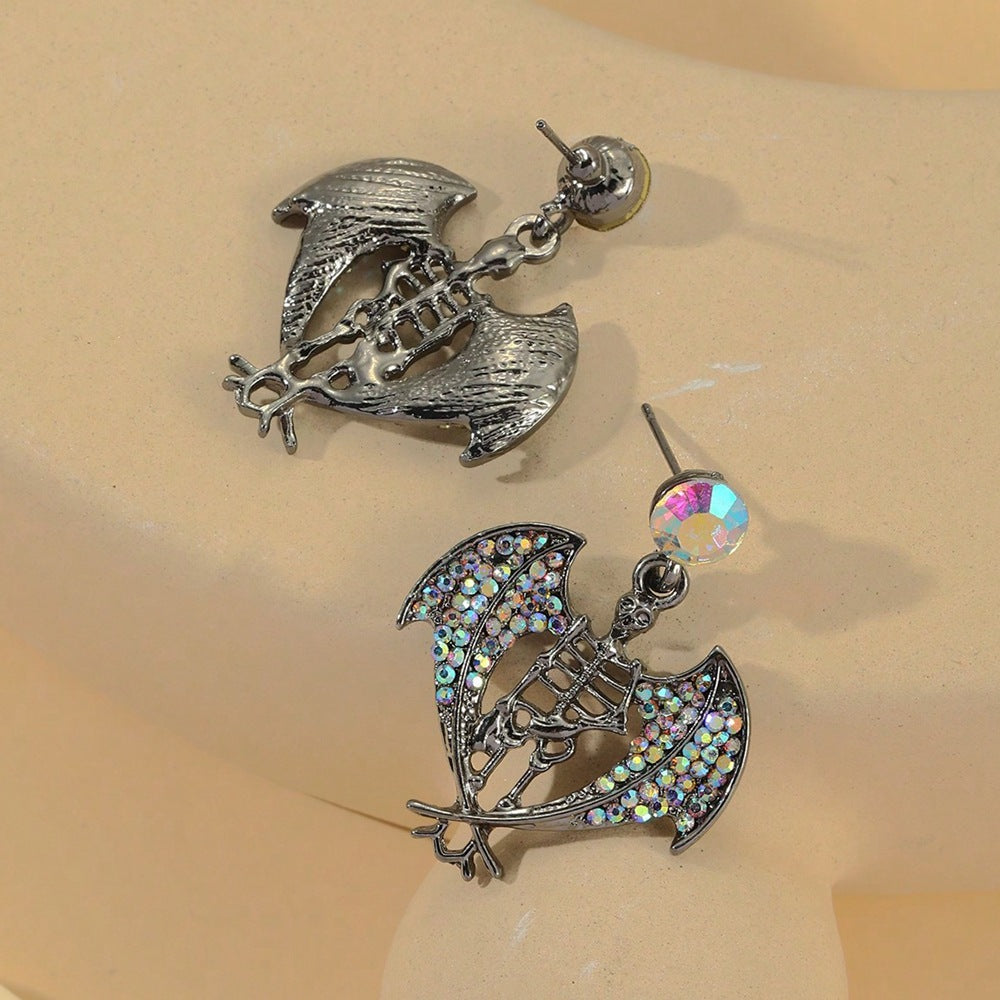 Wholesale Gothic Halloween Exaggerated Full Diamond Skull Bat Alloy Necklace