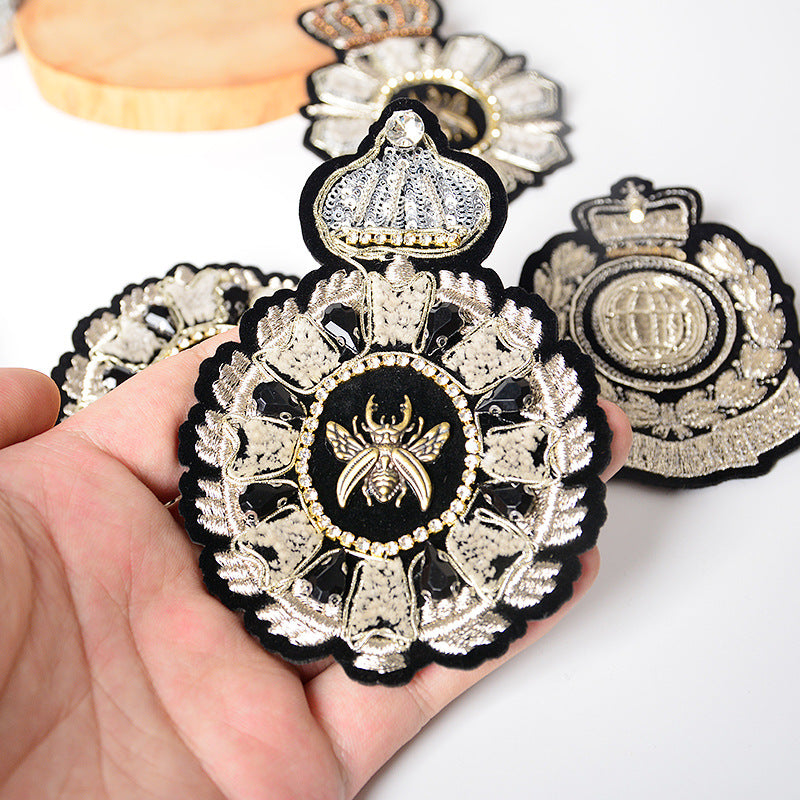 Wholesale Stylish Western College Embroidered Patches With Silver Bee And Lion Designs Acrylic Badges For Suits And School Uniforms