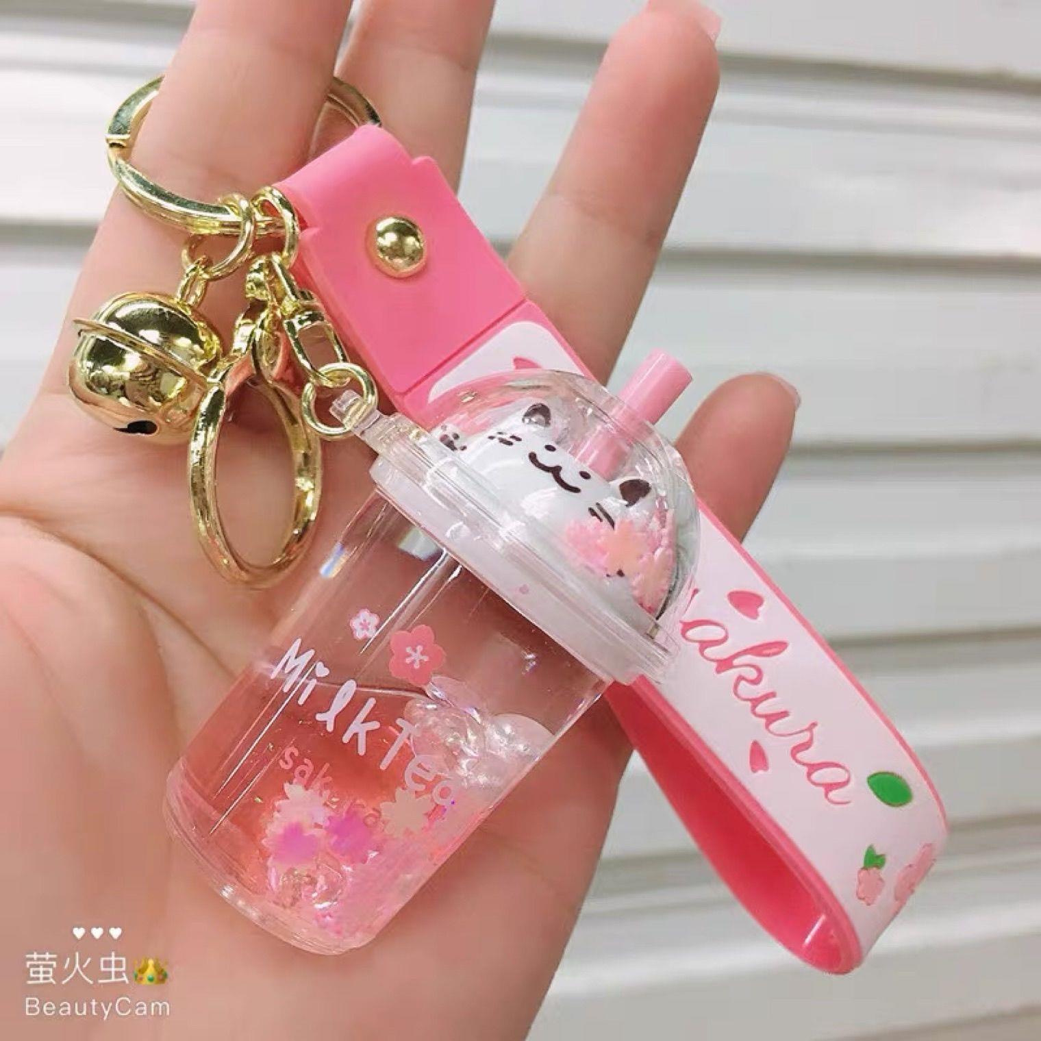 Wholesale Quicksand Cat Pendant Liquid Acrylic Keychain