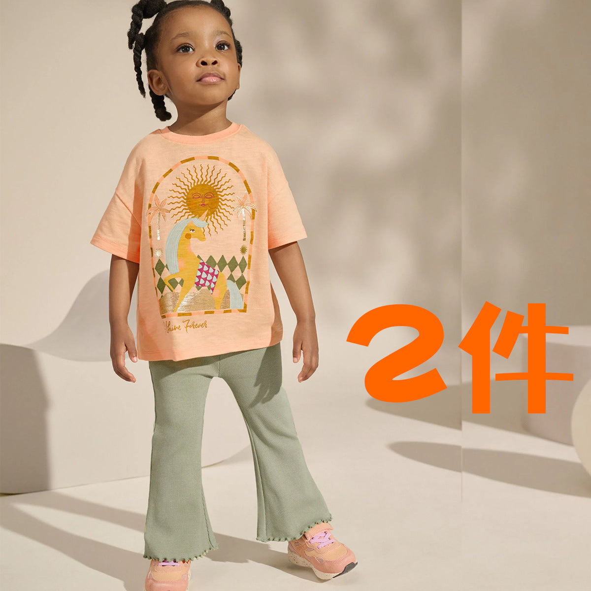 Wholesale European American Style Kids Two Piece Summer Outfit Short Sleeve Tee And Pants Trendy Boutique