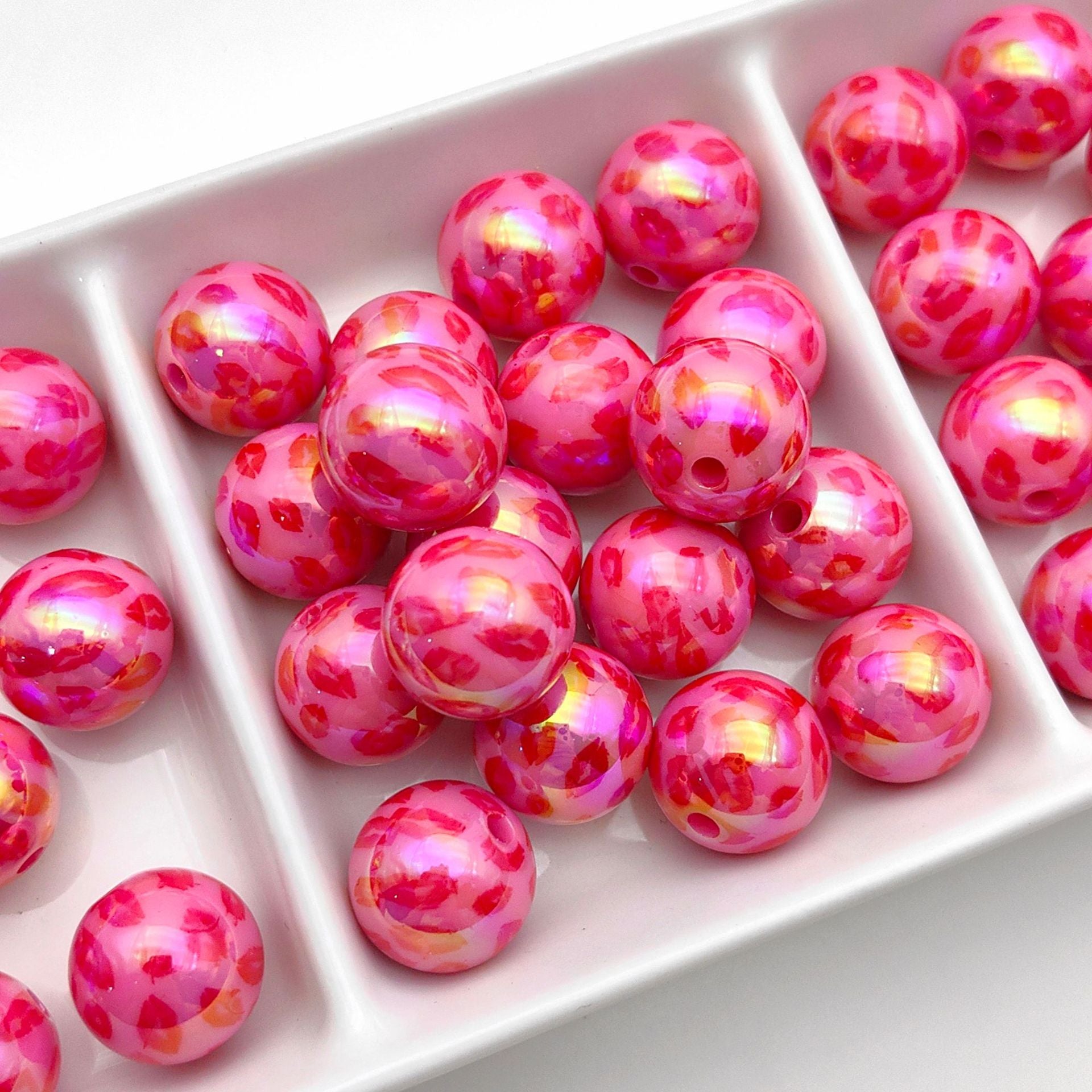 Wholesale   20pcs UV Color Plated  Printing English Love Acrylic Beads