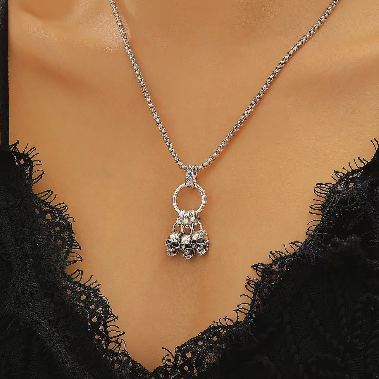 Wholesale  Men' s Retro Skull Alloy   Bracelet