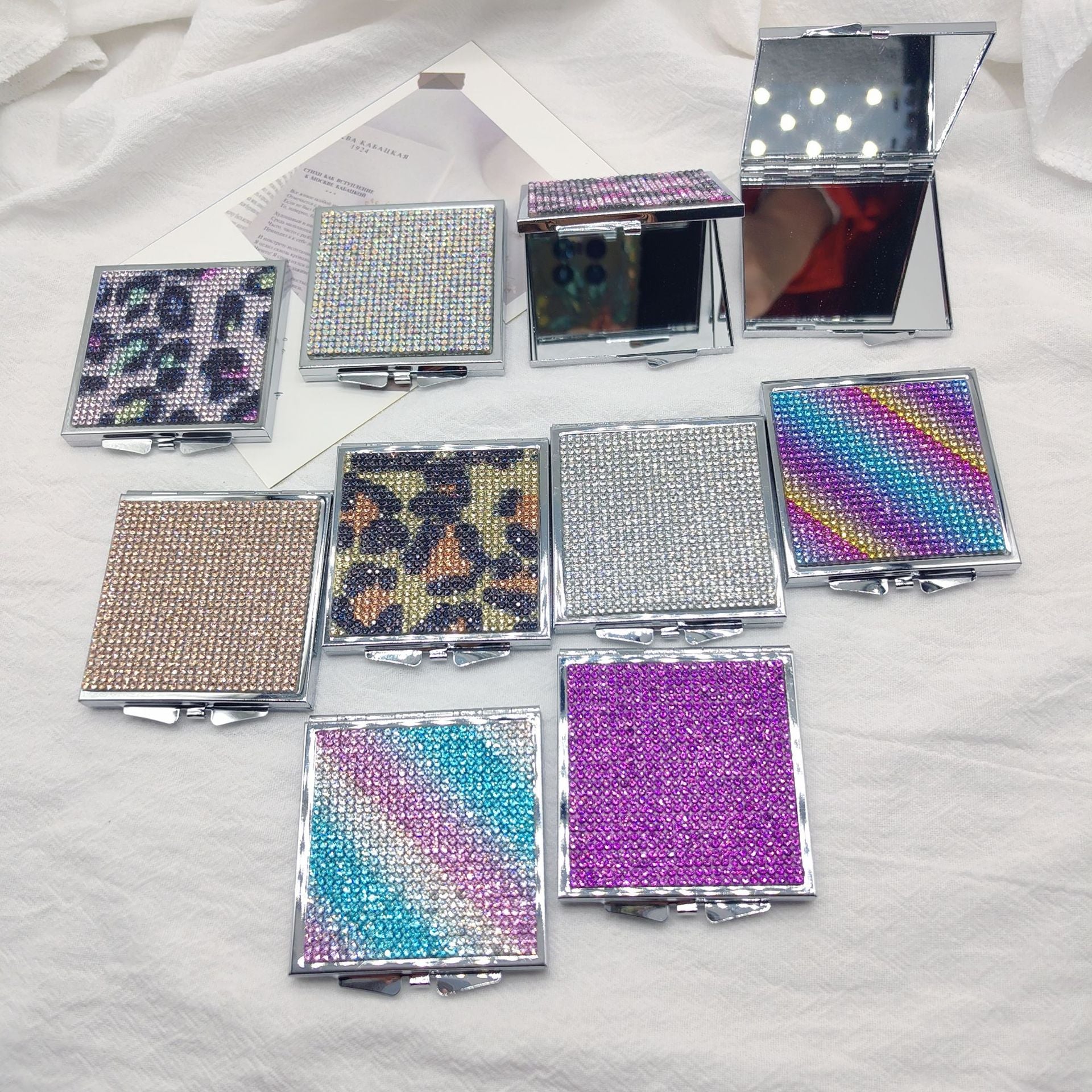 Wholesale fashion block metal cross-border rhinestone fashion folding makeup mirror