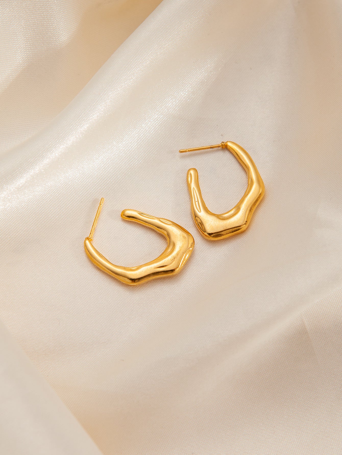 Wholesale Steel Geometric Glossy Retro Versatile Stainless Steel Earrings