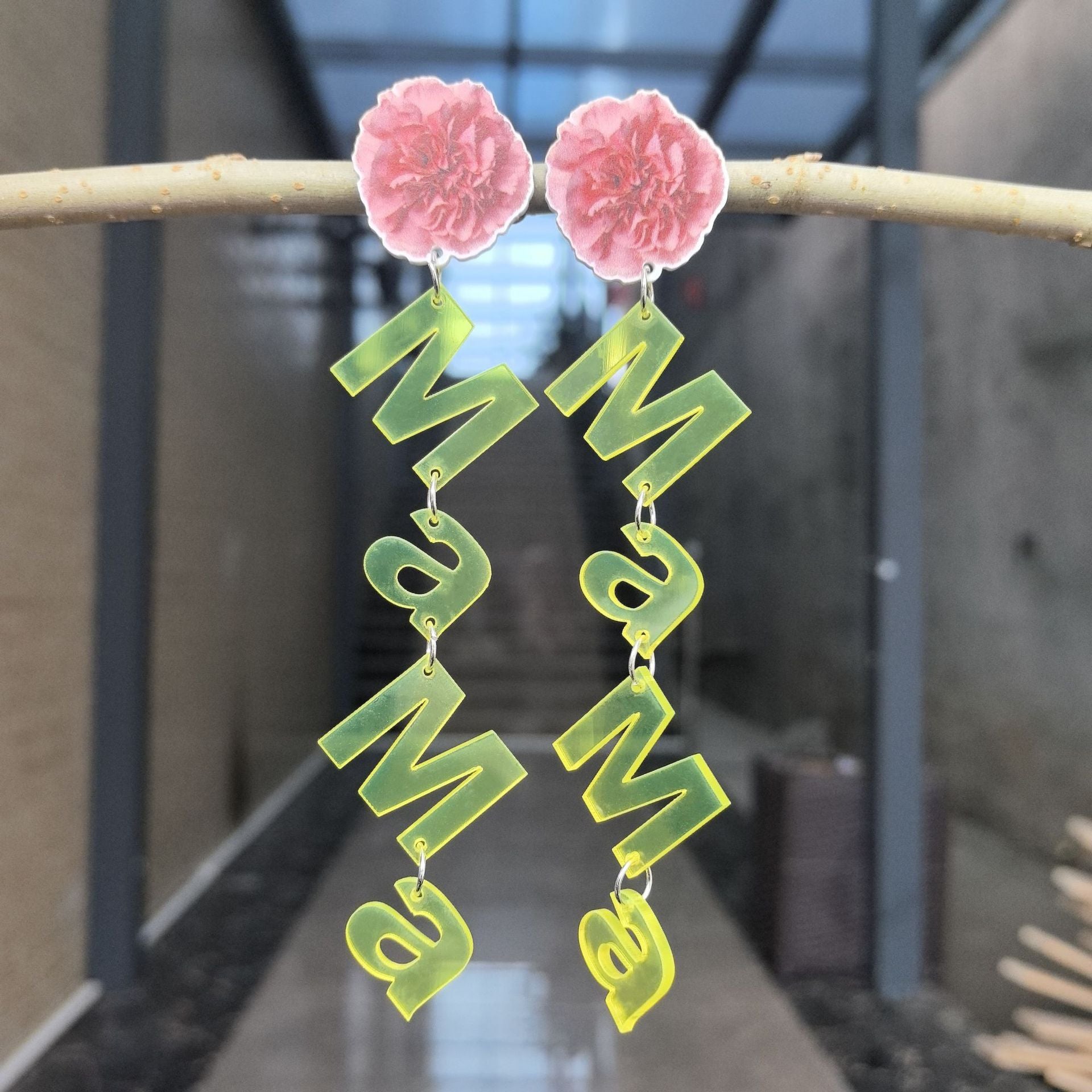 Wholesale 2PCS/Pack flower color transparent candy color mother's day acrylic letter earrings holiday gift earrings