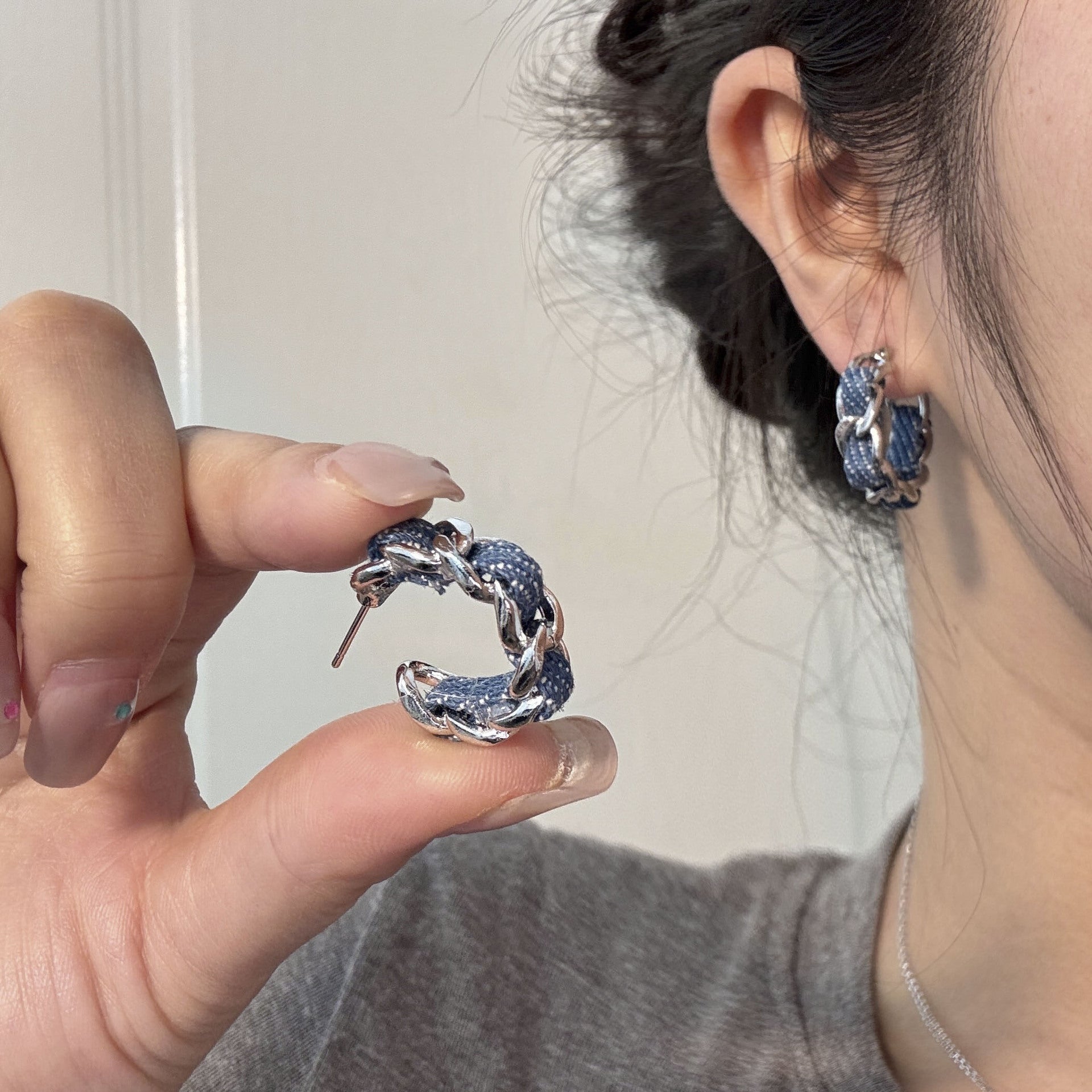 Wholesale Retro C Shaped Metal Earrings Geometric Oval Design Everyday Wear Boutique Resale