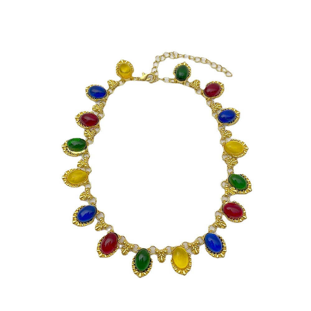 Color al por mayor Collar de aleación de aleación retro del palacio ovalado