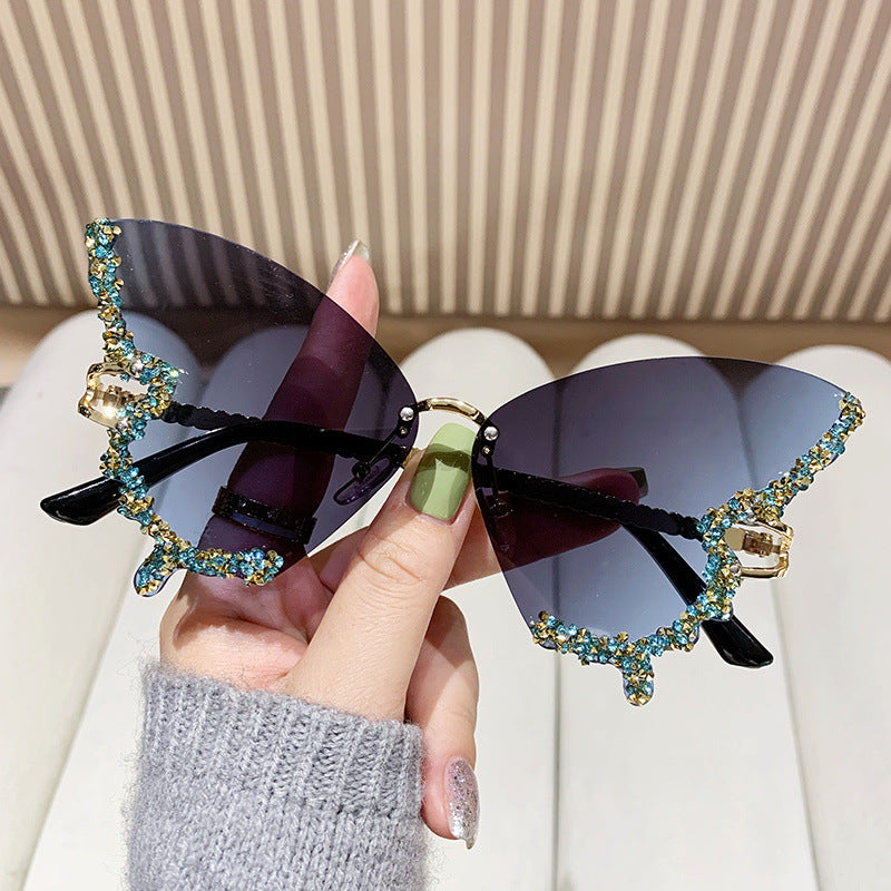 Wholesale Butterfly Shape Diamond Frameless Sunglasses