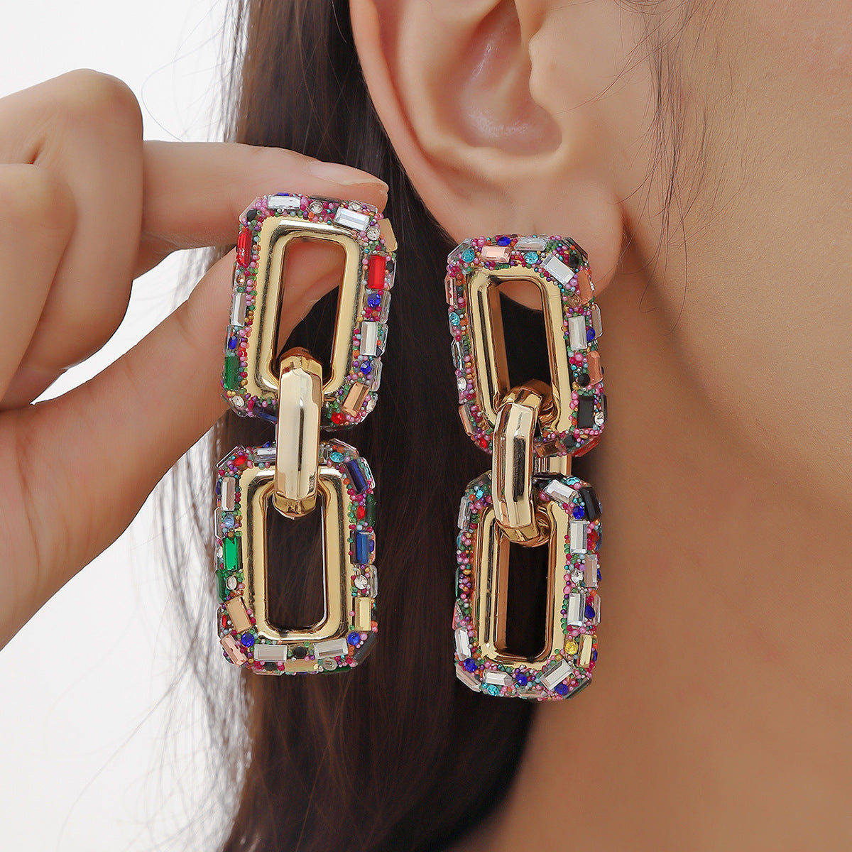 Wholesale Full Diamond Shiny Chain Shaped Metal Earrings