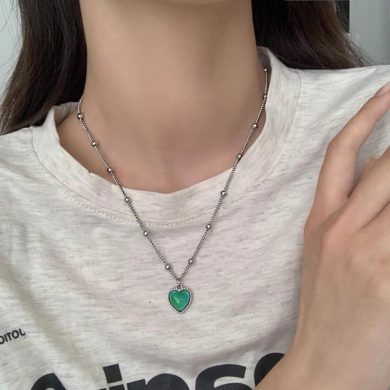 Wholesale Titanium Steel Temperature Sensing Stone Color Changing Heart Necklaces