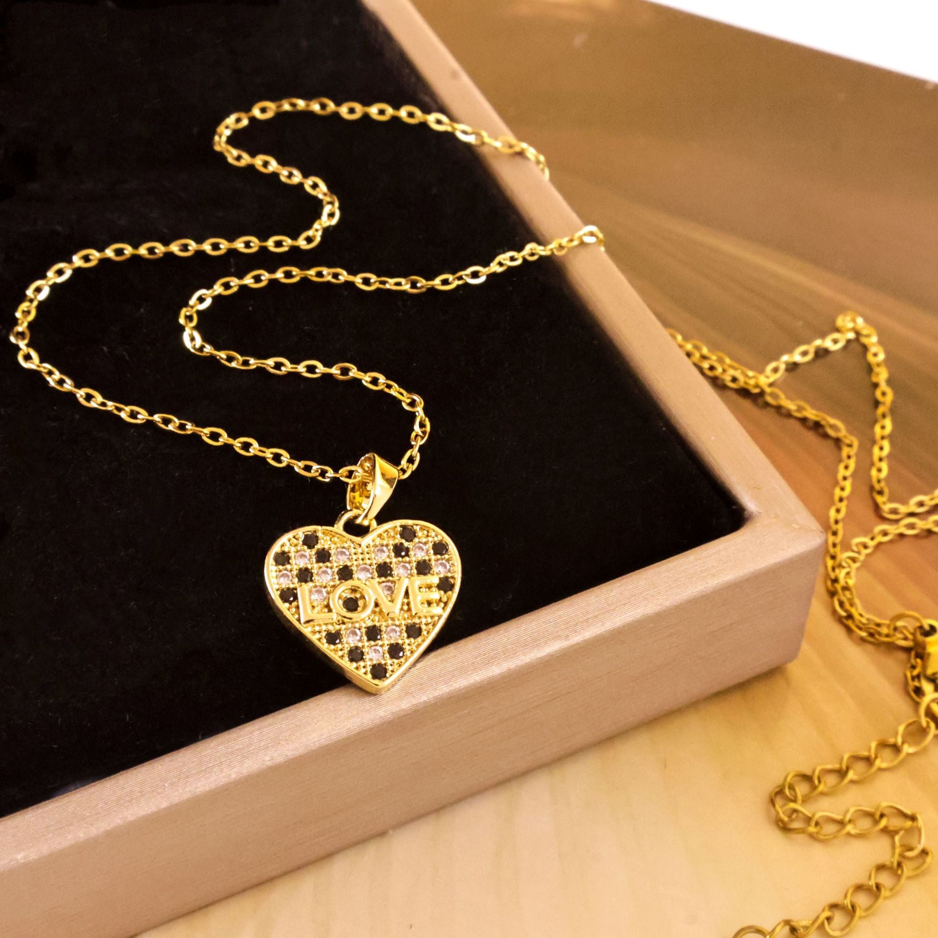 Wholesale Titanium Steel Heart Necklace