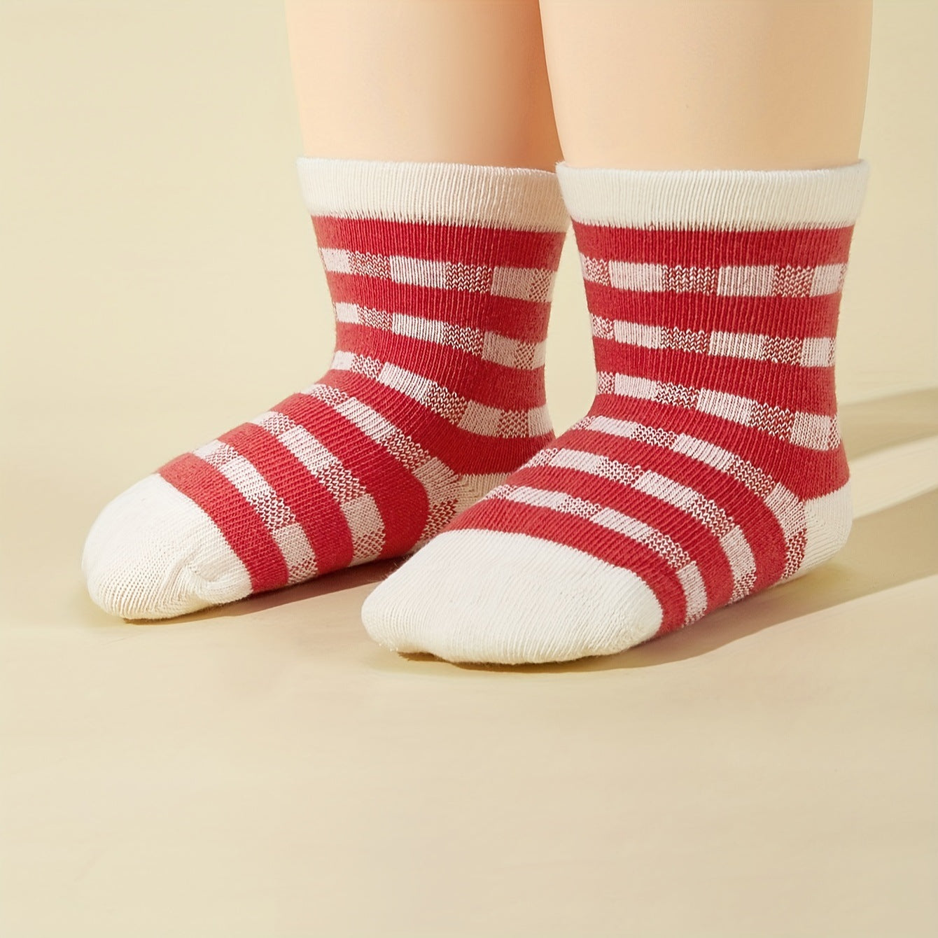 Wholesale 5pcs baby girl baby cute embroidered mid-tube socks Valentine's Day love four seasons short socks boneless suture