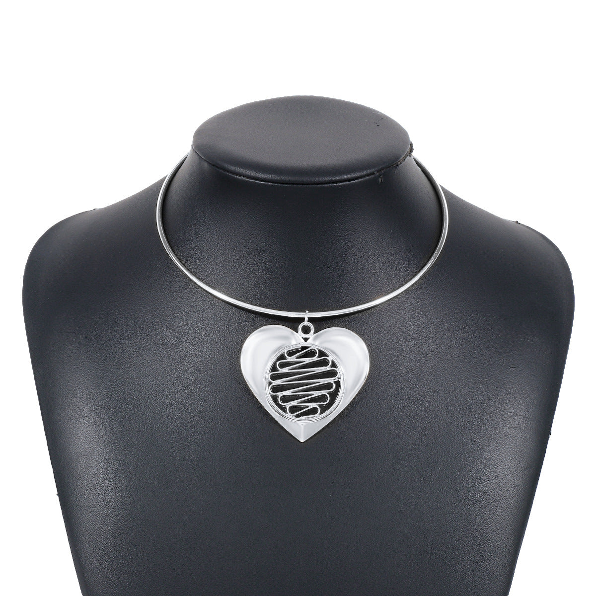 Wholesale Hollow Heart Exaggerated Metal Pendant Necklace
