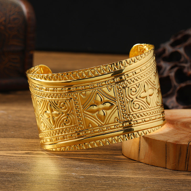 Wholesale Alien Dunhuang Gold Wide Bracelet Female Ethnic Style Bohemian Arm Dai Bracelet