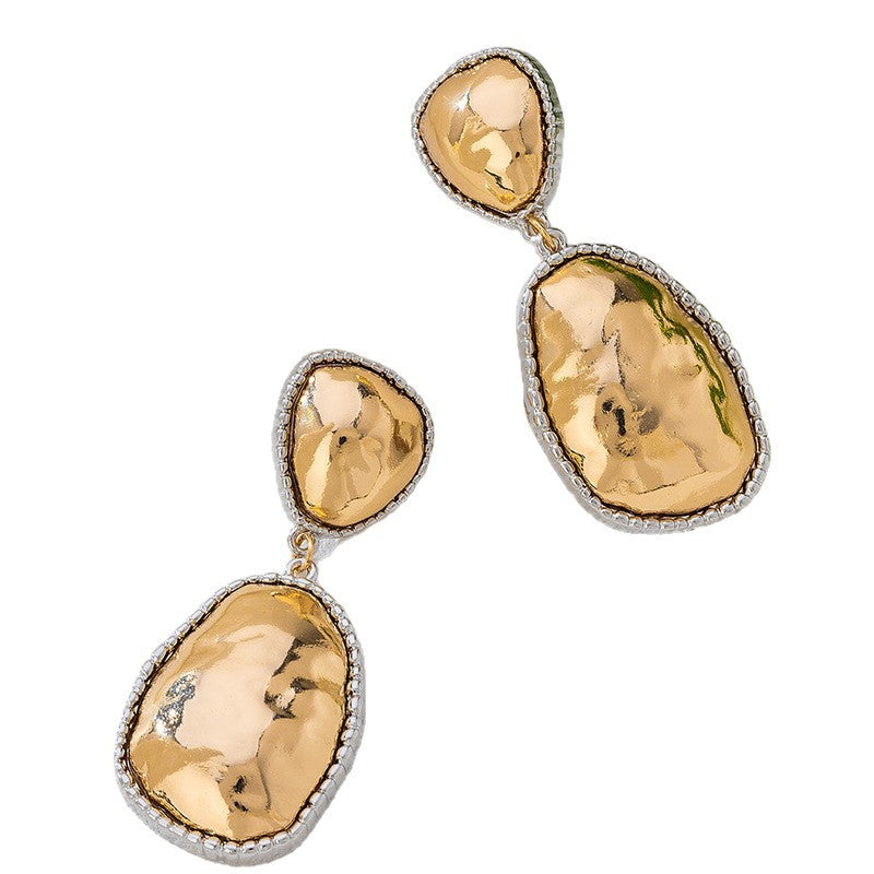 Wholesale Electroplated Alloy Minimalist Oval Floral Lace Earrings Women S Everyday Fashion Accessory Boutique Resale
