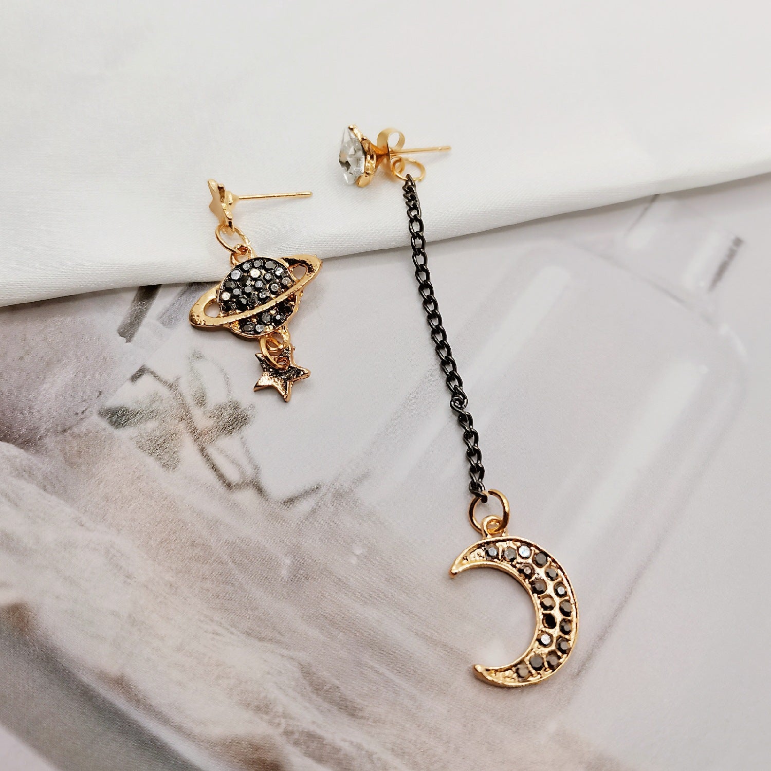 Wholesale  Moon Saturn Pendant Asymmetric Long Alloy Earrings