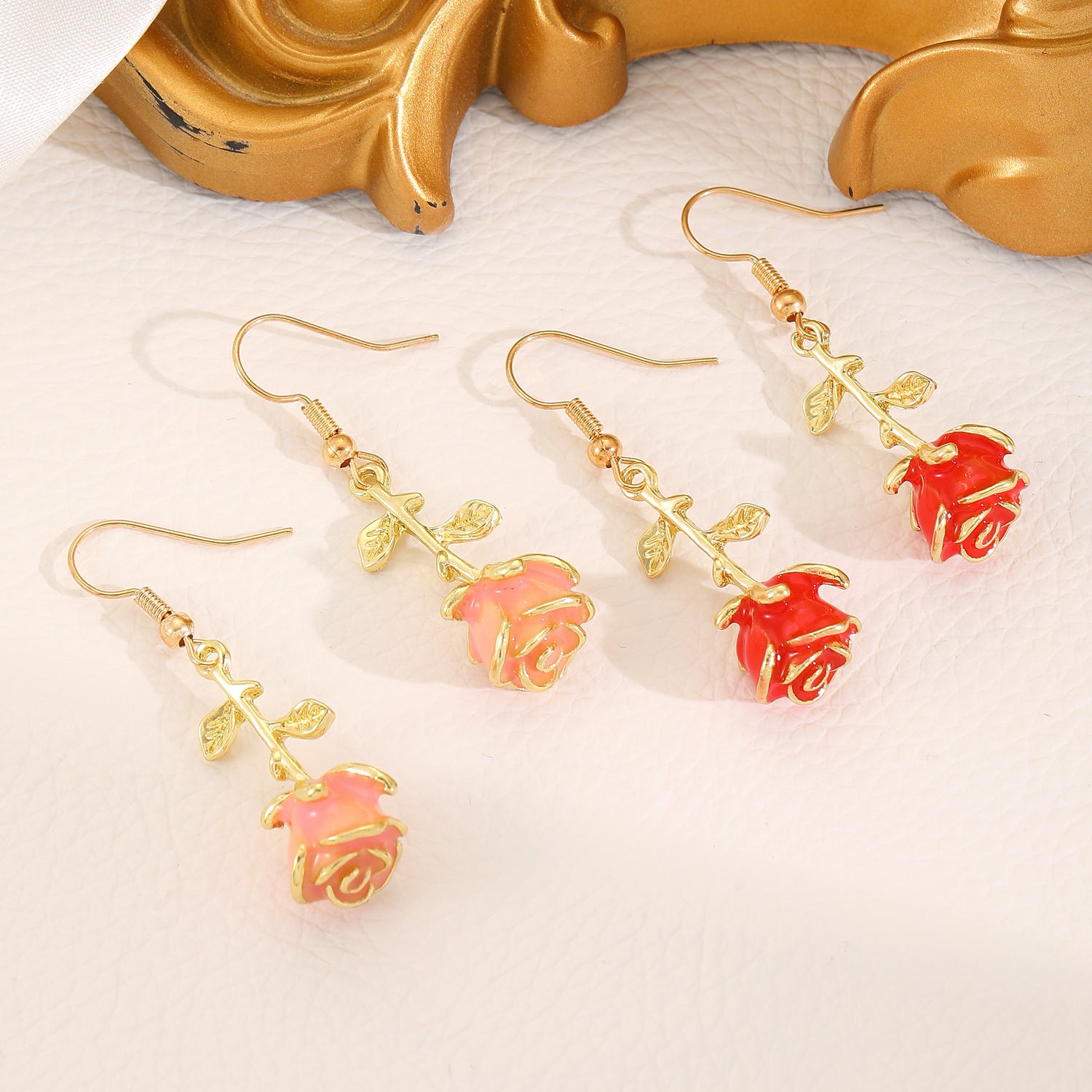 Wholesale Three-dimensional retro rose earrings alloy oil drop flower earrings