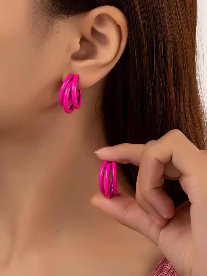 Wholesale Metal Cool Style C-shaped Diamond Studded Retro Style Earrings