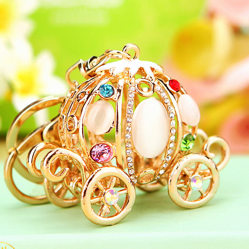 Wholesale Metal Rhinestone Pumpkin Carriage Keychain Bag Charm Pink Car Key Accessory Decorative Gift