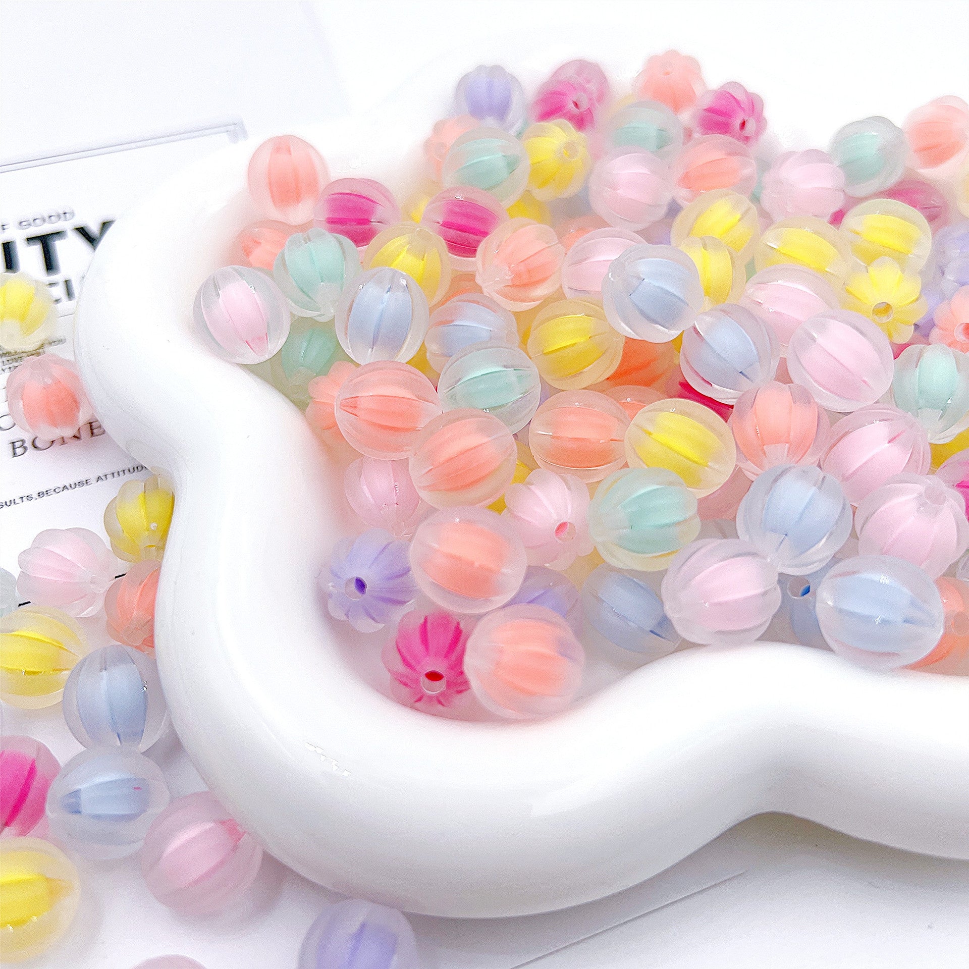 Wholesale Five Packs Acrylic Transparent Beads