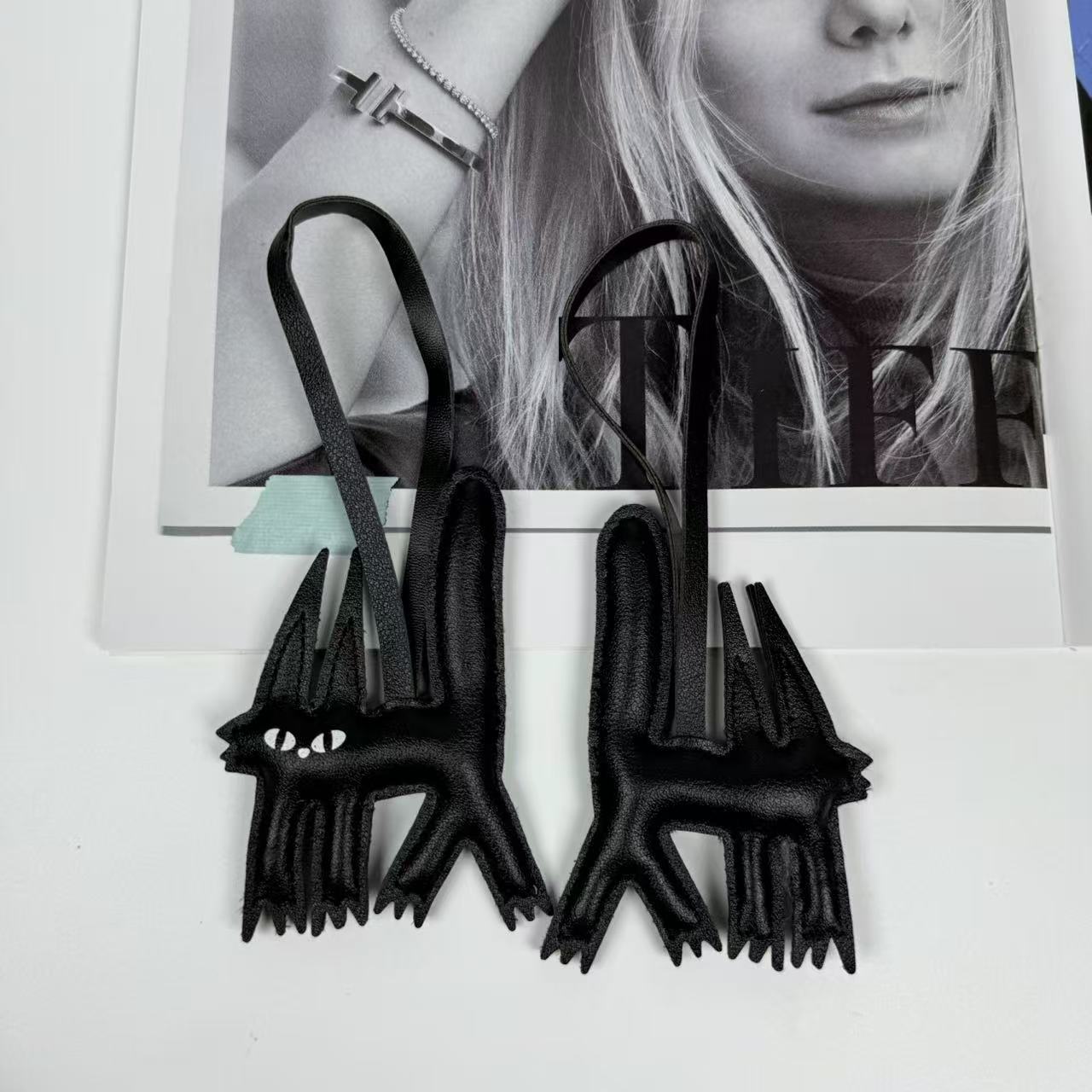 Wholesale Funny Screaming Cat Bag Charm PU Leather Kitten Pendant Fashion Accessory For Gift