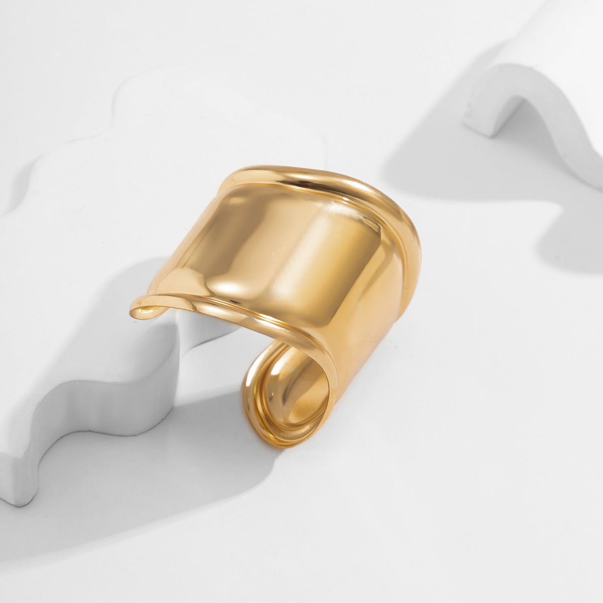 Wholesale Geometric Metal Corrugated Retro Irregular Exaggerated Three-dimensional Wide Bracelet