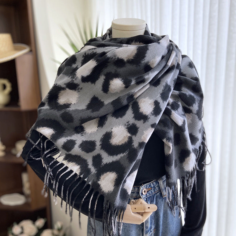 Wholesale Autumn and Winter Leopard Print Warm Shawl Fringed Scarf