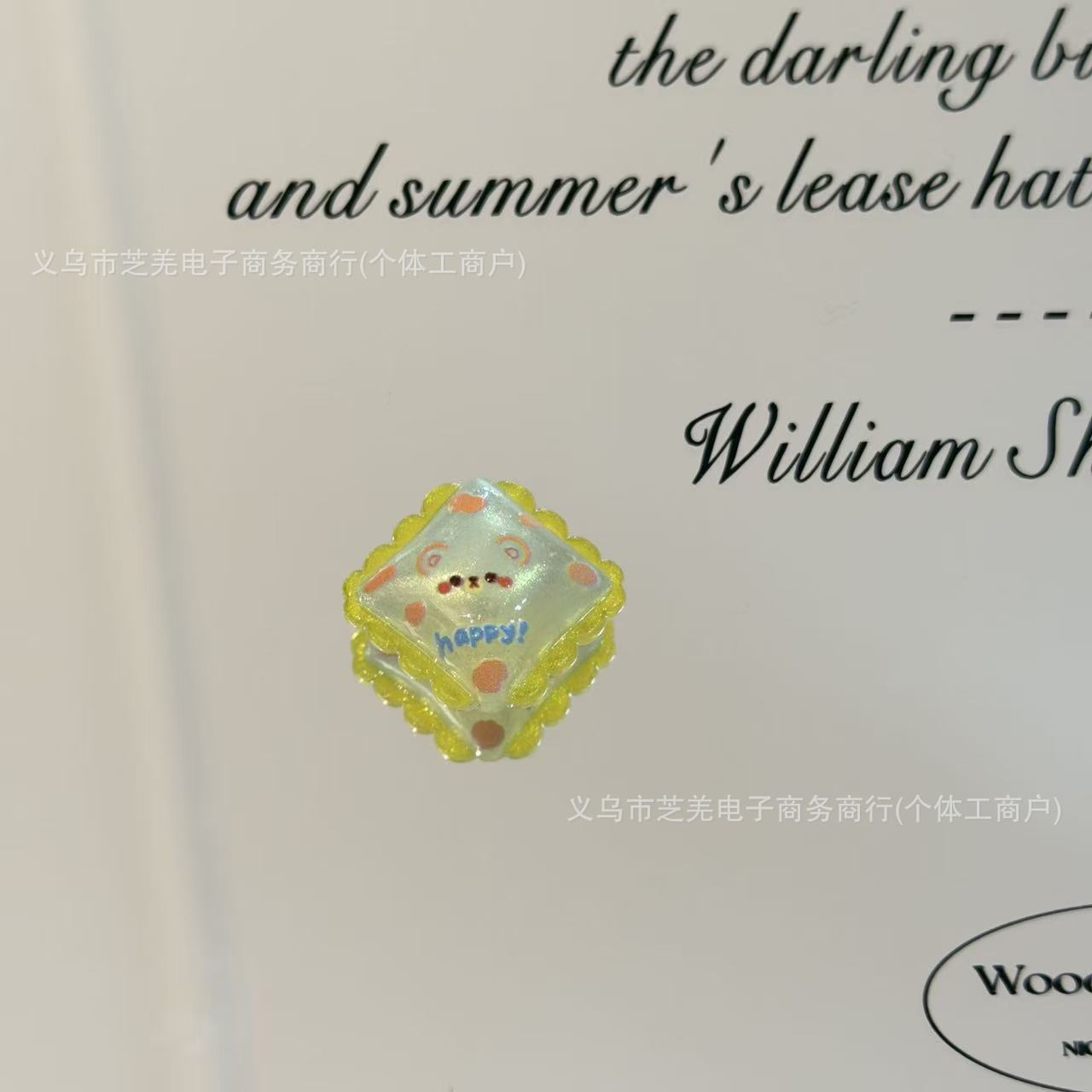 Wholesale 10pcs Cartoon Fine Sparkling Lace Diagonal Pillow Acrylic Beads