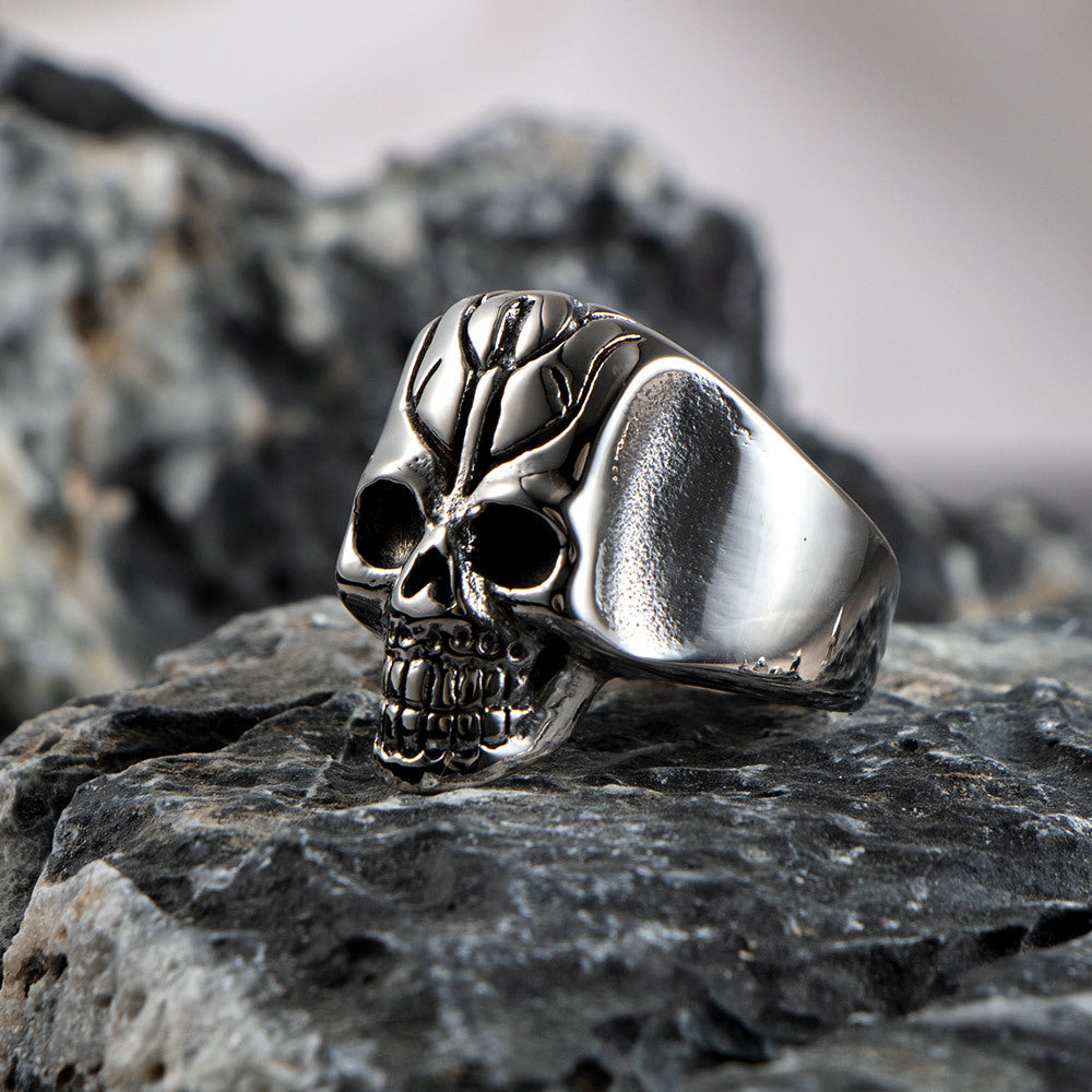 Wholesale  does not fade exquisite punk titanium steel retro skull gift men's raw stainless steel polished ring