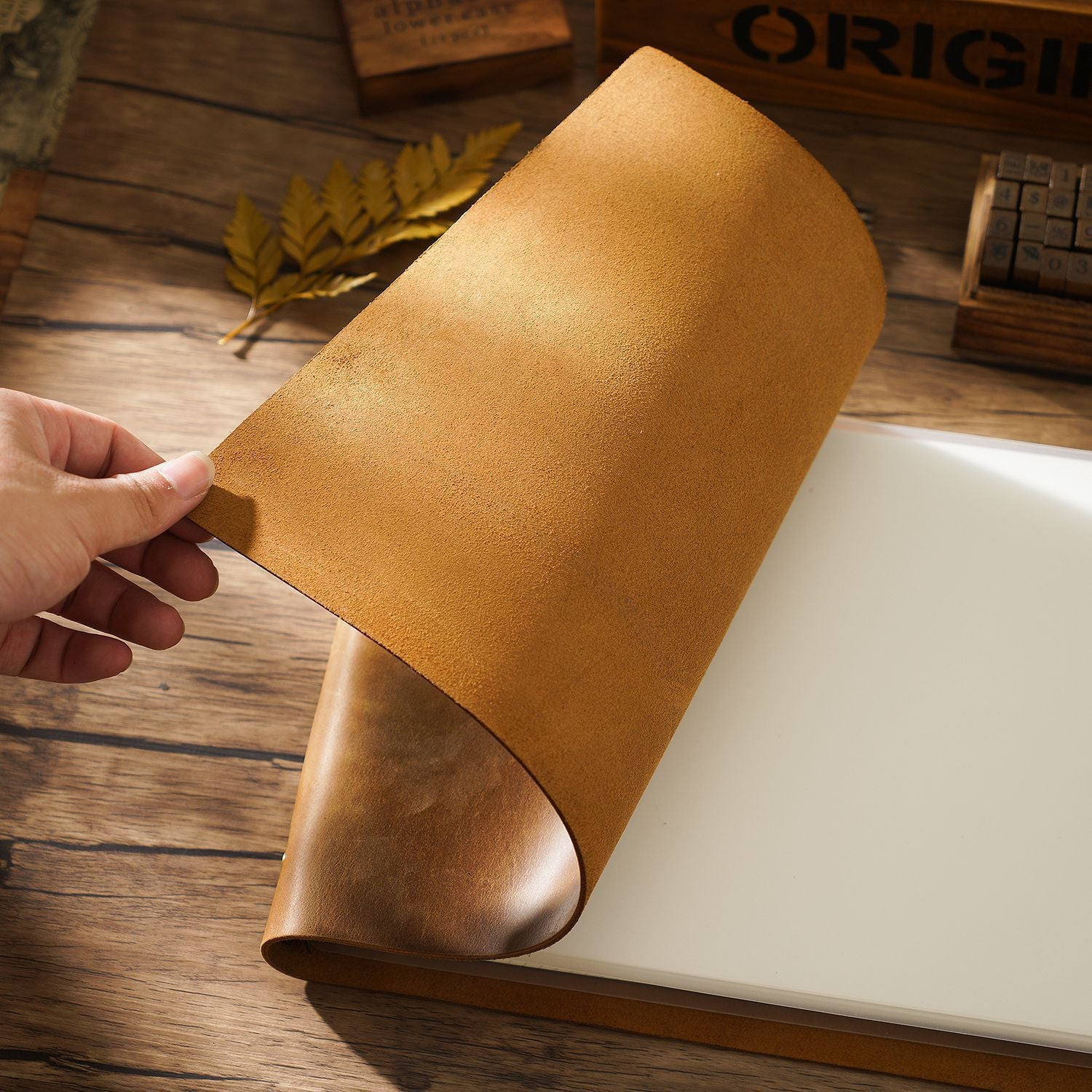 Wholesale First Layer Cowhide A4 Horizontal Handmade Retro Notebook