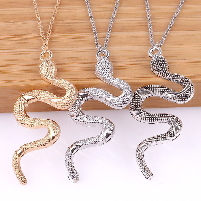Wholesale snake element necklace  sweater chain ladies