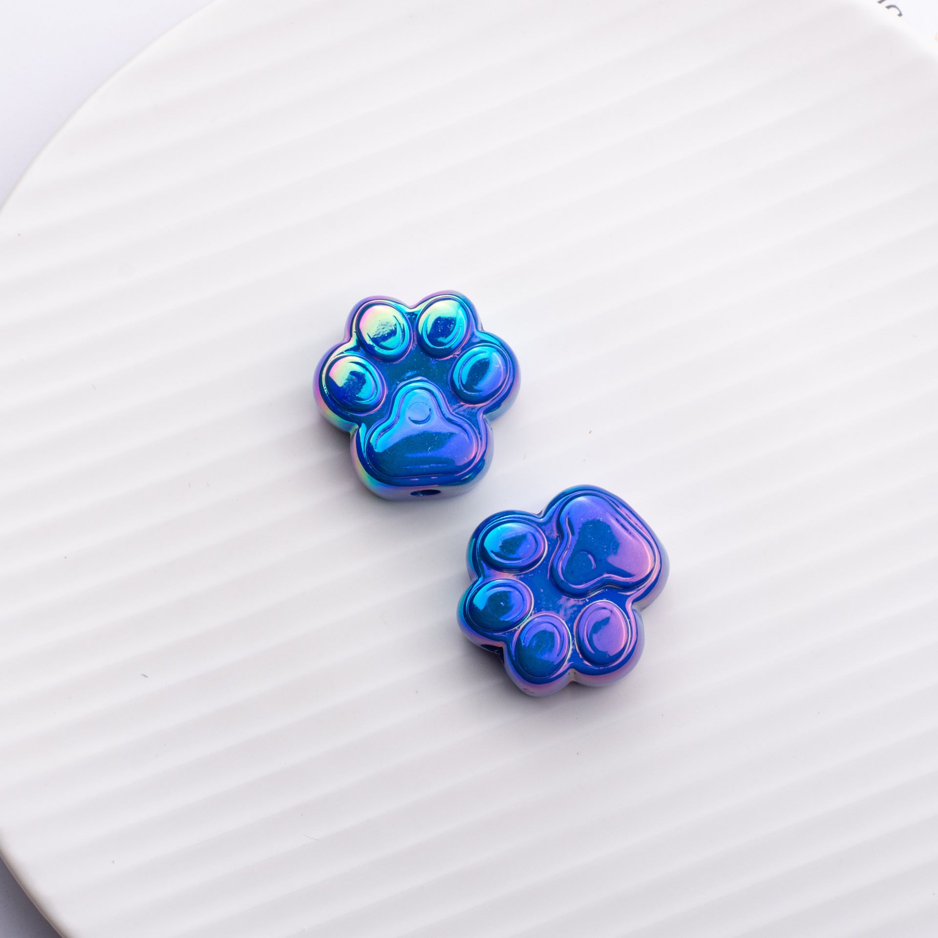 Wholesale Cat Claw Colorful UV Plated Acrylic Straight Hole Loose Beads