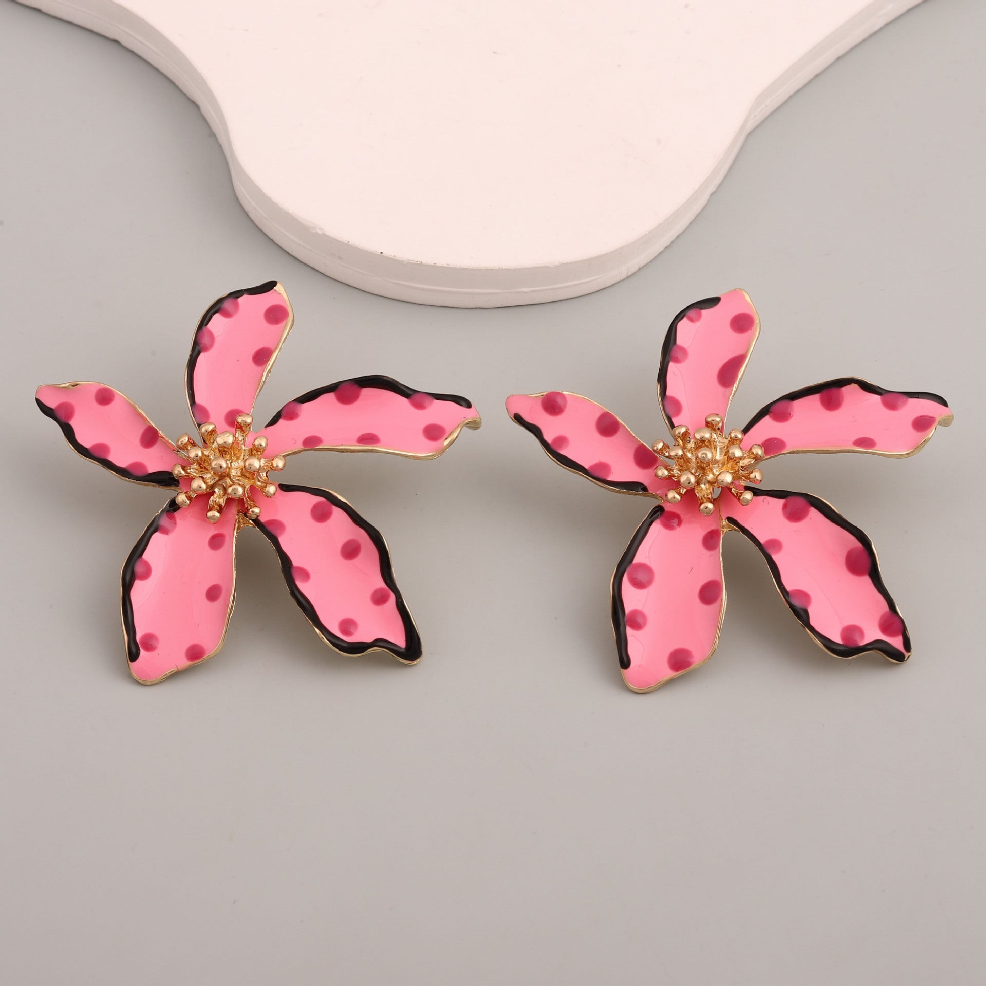 Wholesale Creative oil-drop flower earrings exaggerated polka dot alloy earrings