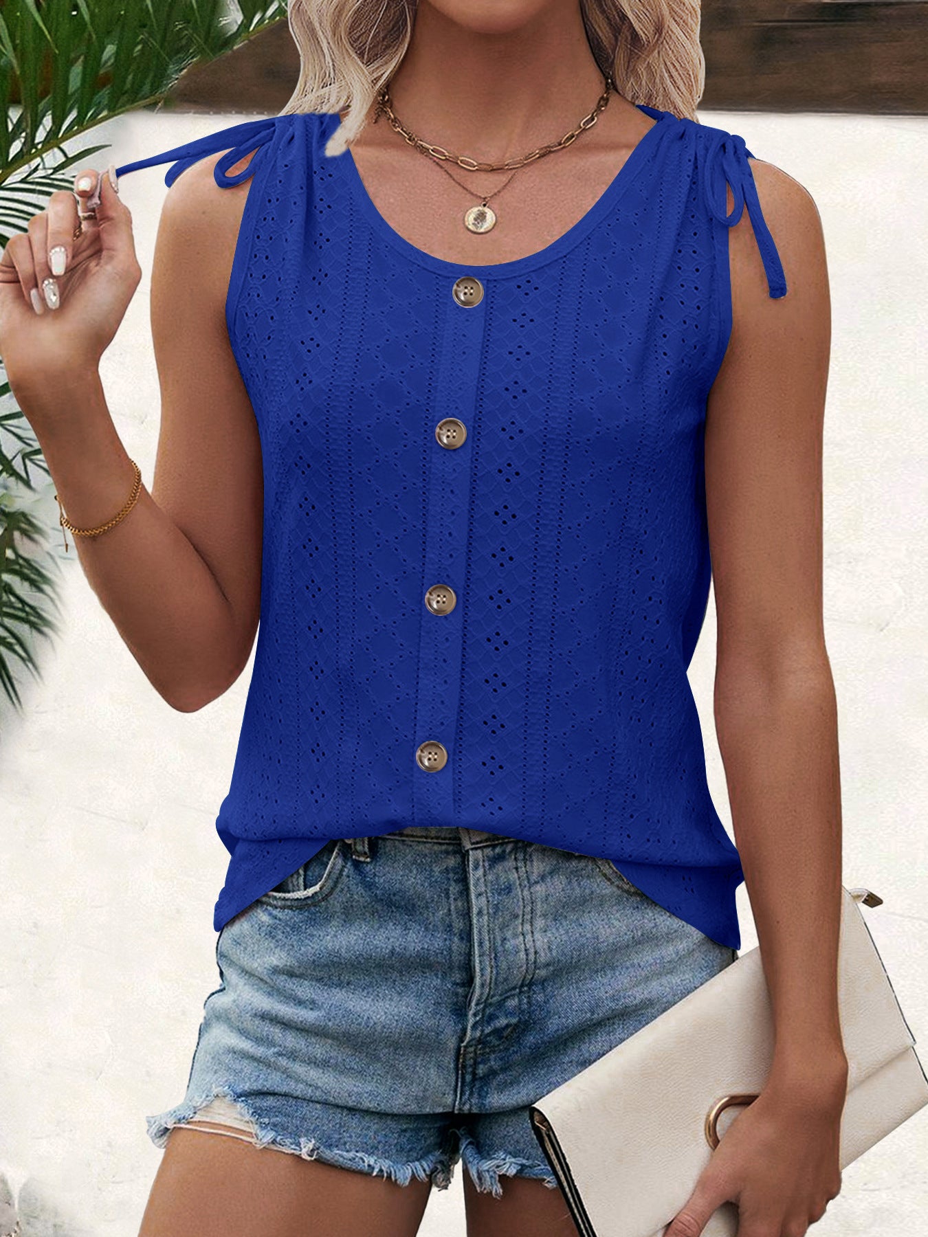 Wholesale spring and summer women's casual solid color U-collar vest T