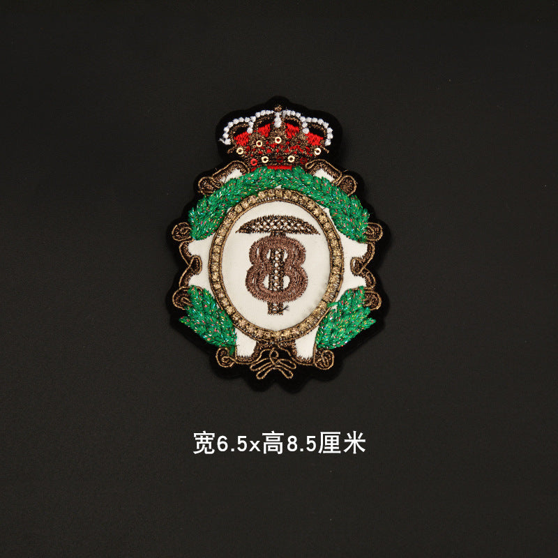 Wholesale Embroidered Bear Brooch Stylish Women Coat Pin Fashion Accessory