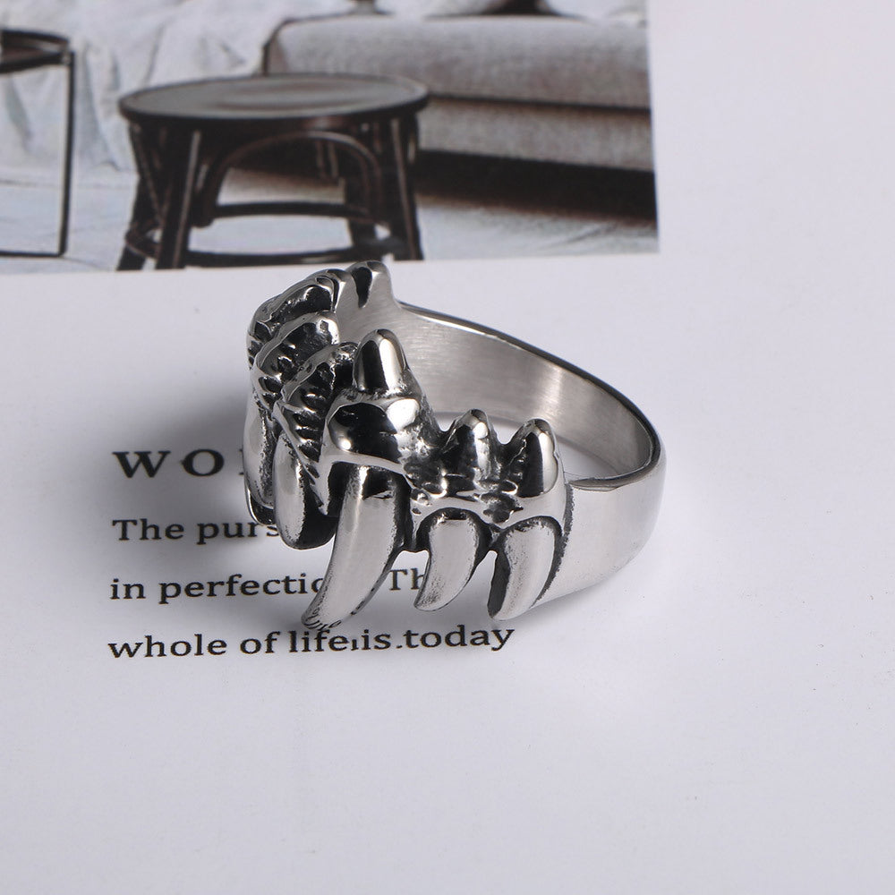 Wholesale Retro titanium steel skull personality ring ghost hand boy and girl punk ring