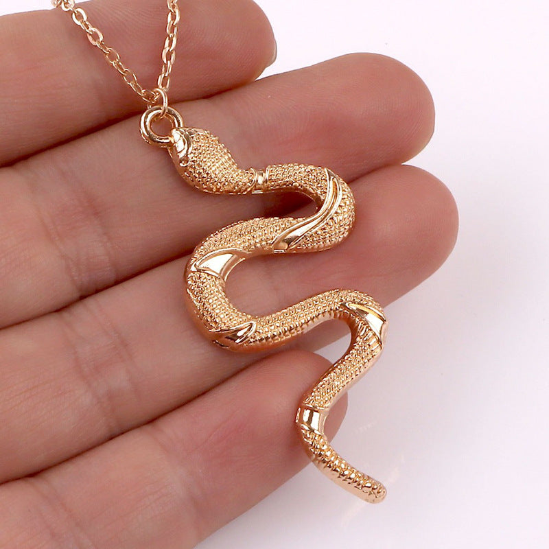 Wholesale snake element necklace  sweater chain ladies